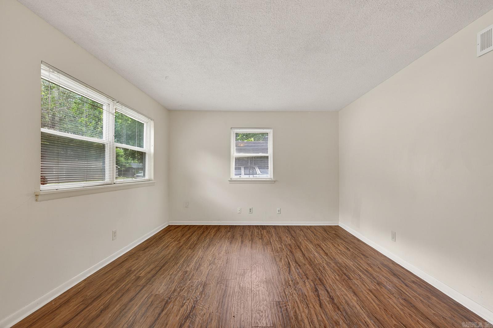 WOODHAVEN - Residential