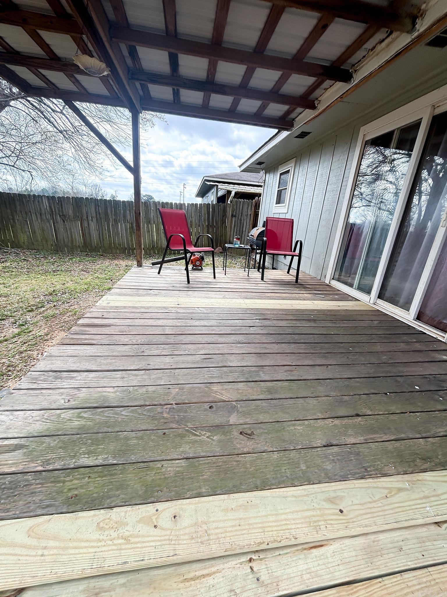 EZELL & YOUNG - Residential