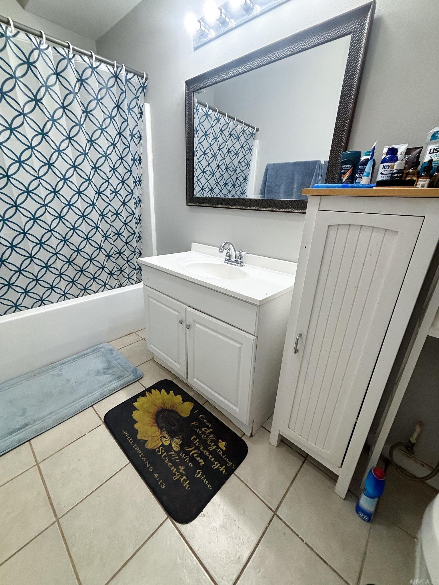 EZELL & YOUNG - Residential