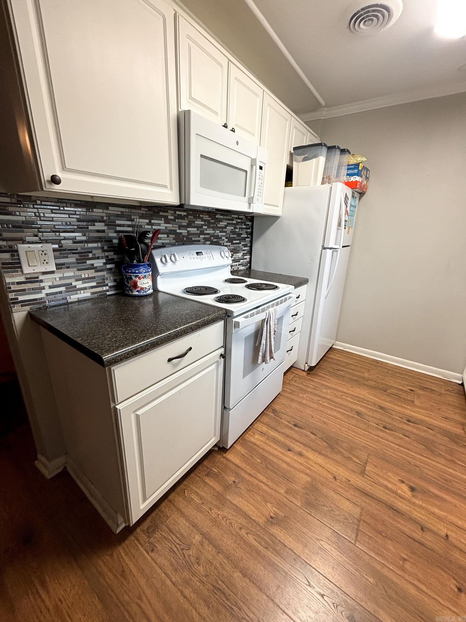 EZELL & YOUNG - Residential