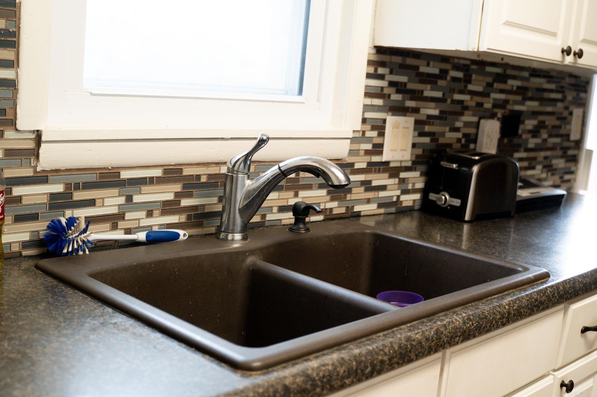 EZELL & YOUNG - Residential