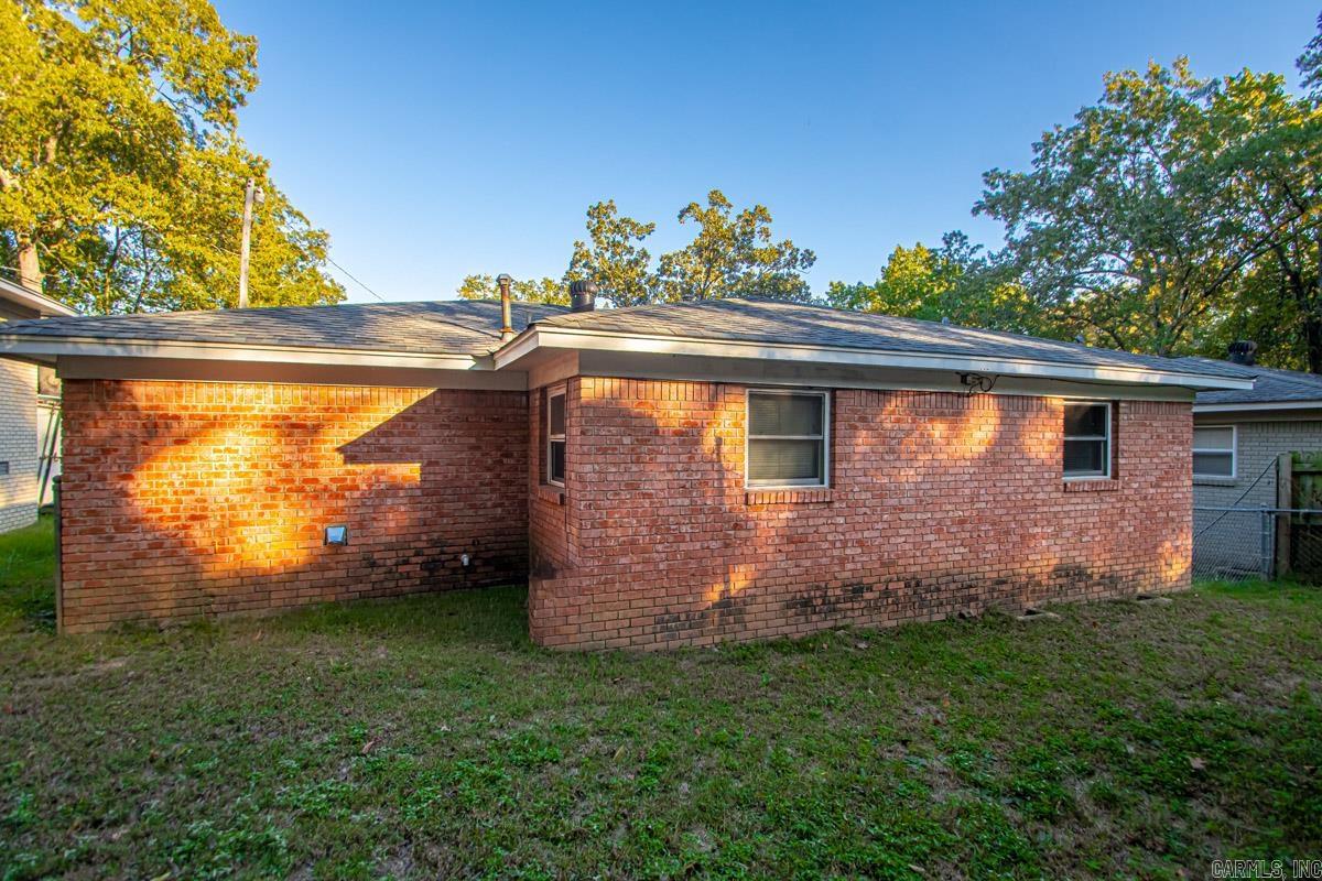 BARROW JOHN - Residential