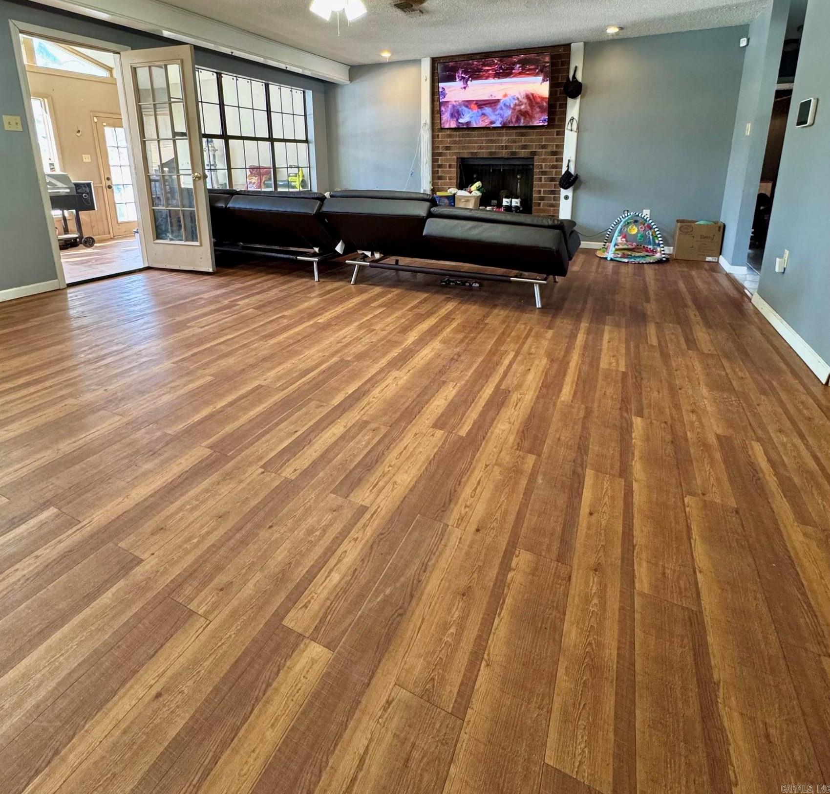 DAVIS & GARVIN - Residential