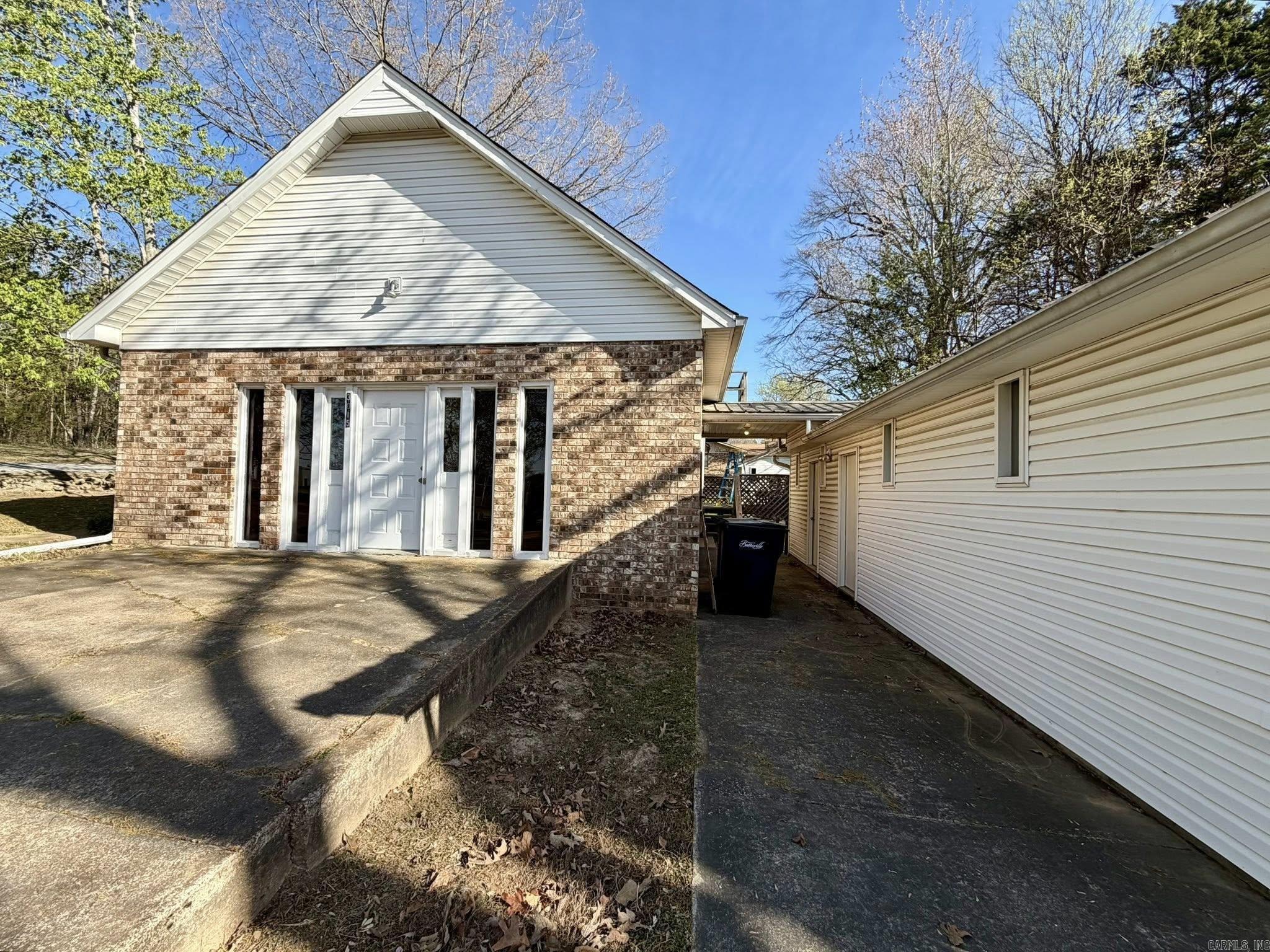 WOLFORD - Residential