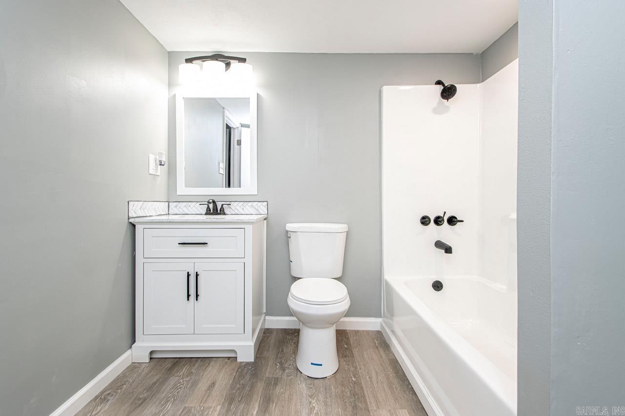 FOREST HILLS - Residential