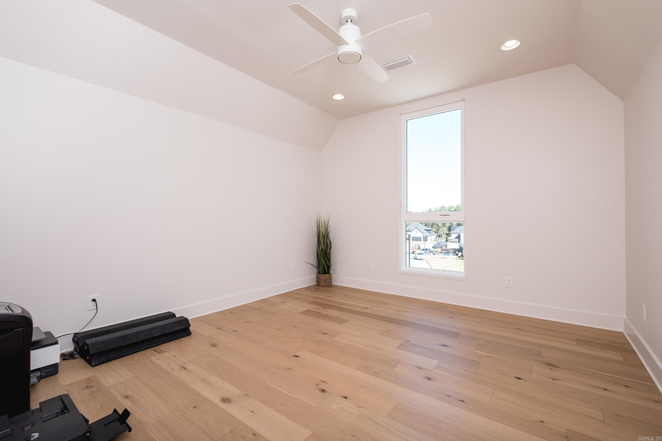 CHENAL VALLEY ABINGTON COURT - Residential