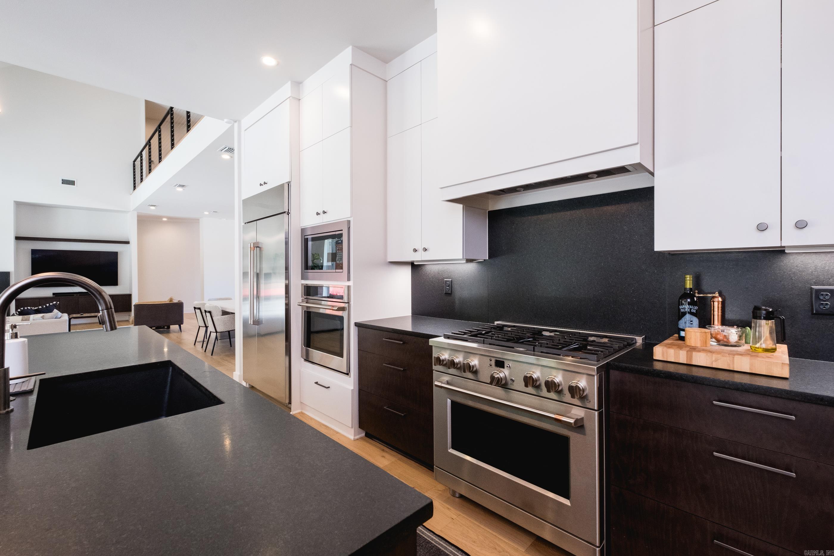 CHENAL VALLEY ABINGTON COURT - Residential