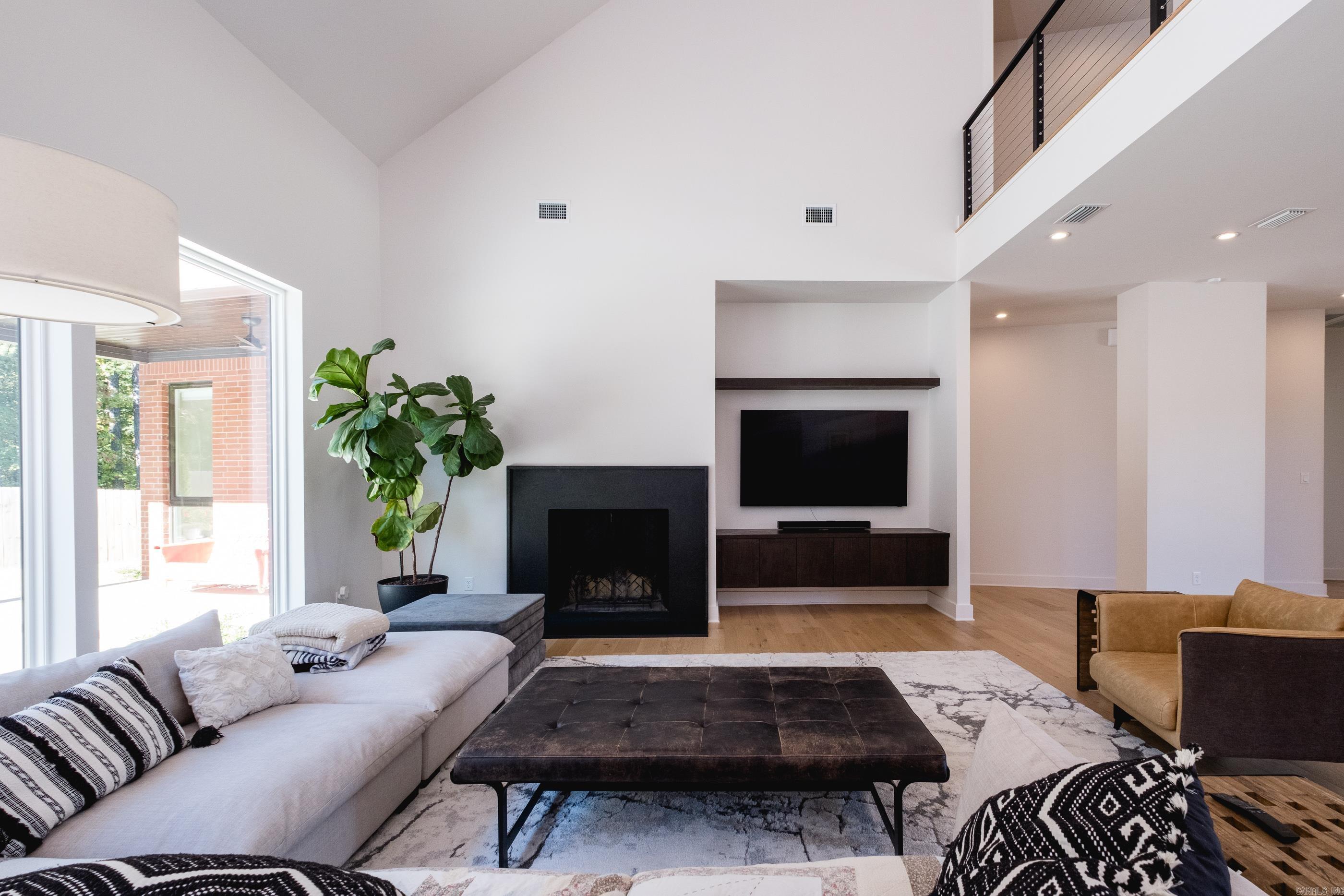 CHENAL VALLEY ABINGTON COURT - Residential