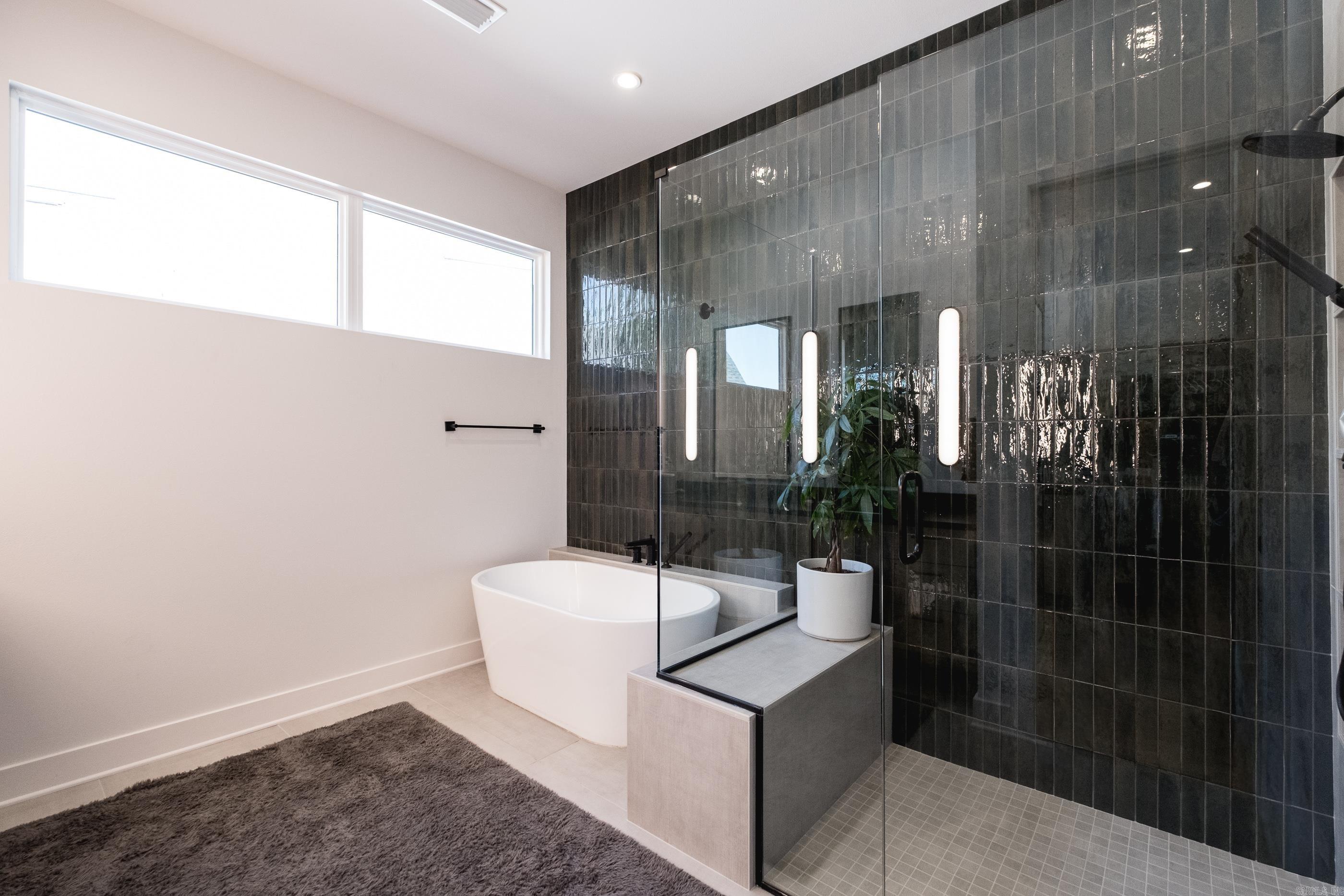 CHENAL VALLEY ABINGTON COURT - Residential