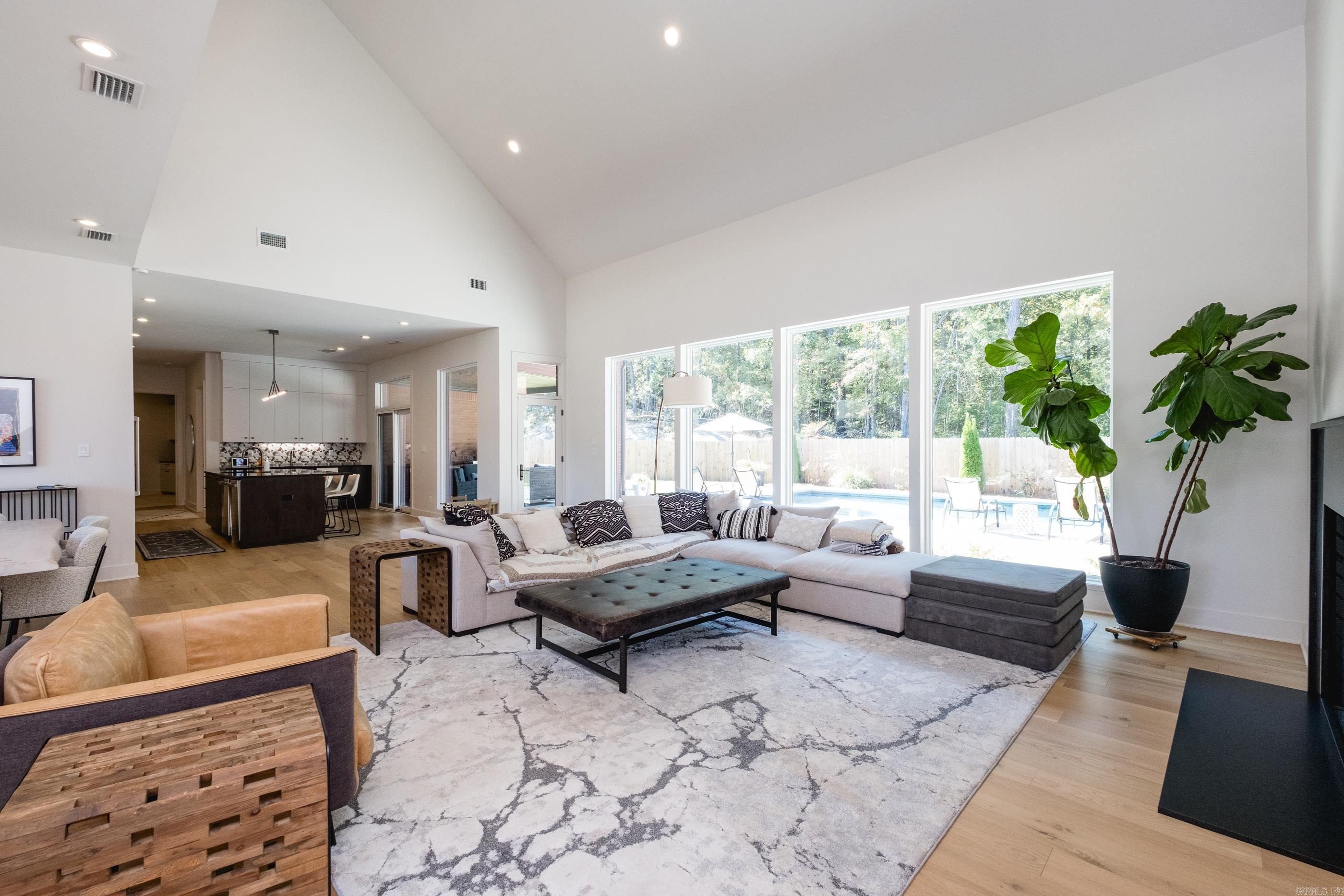 CHENAL VALLEY ABINGTON COURT - Residential