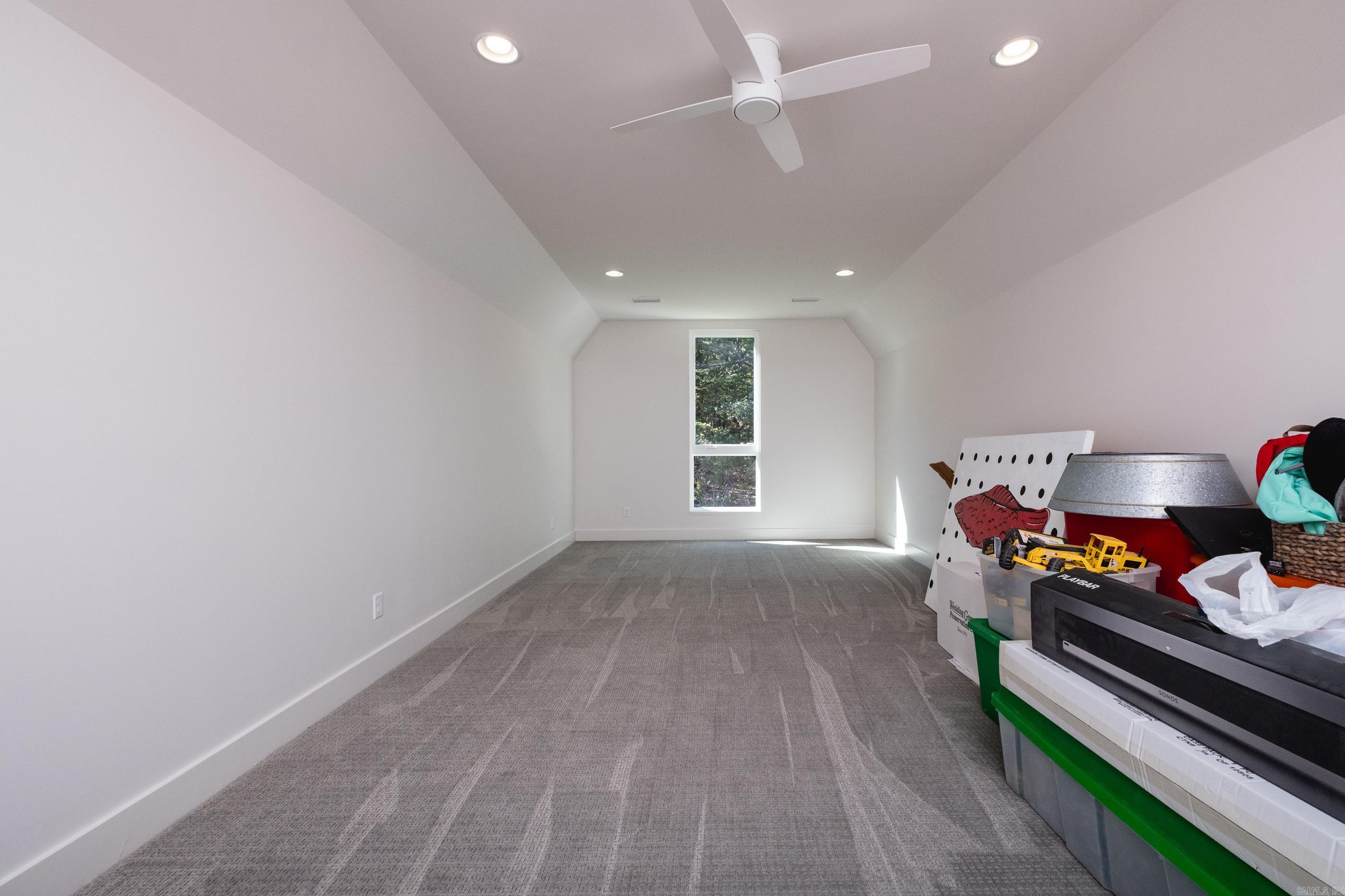 CHENAL VALLEY ABINGTON COURT - Residential