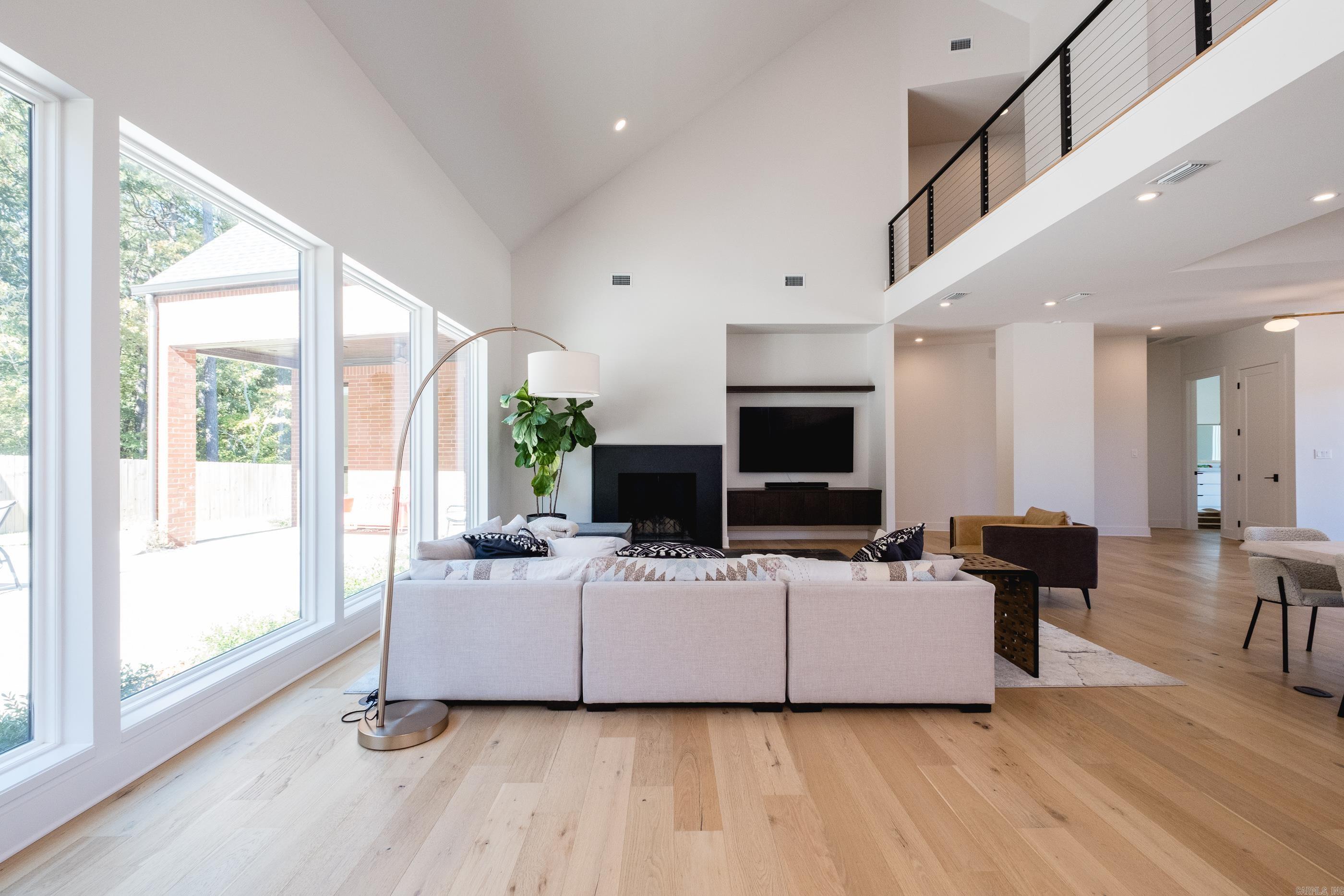 CHENAL VALLEY ABINGTON COURT - Residential