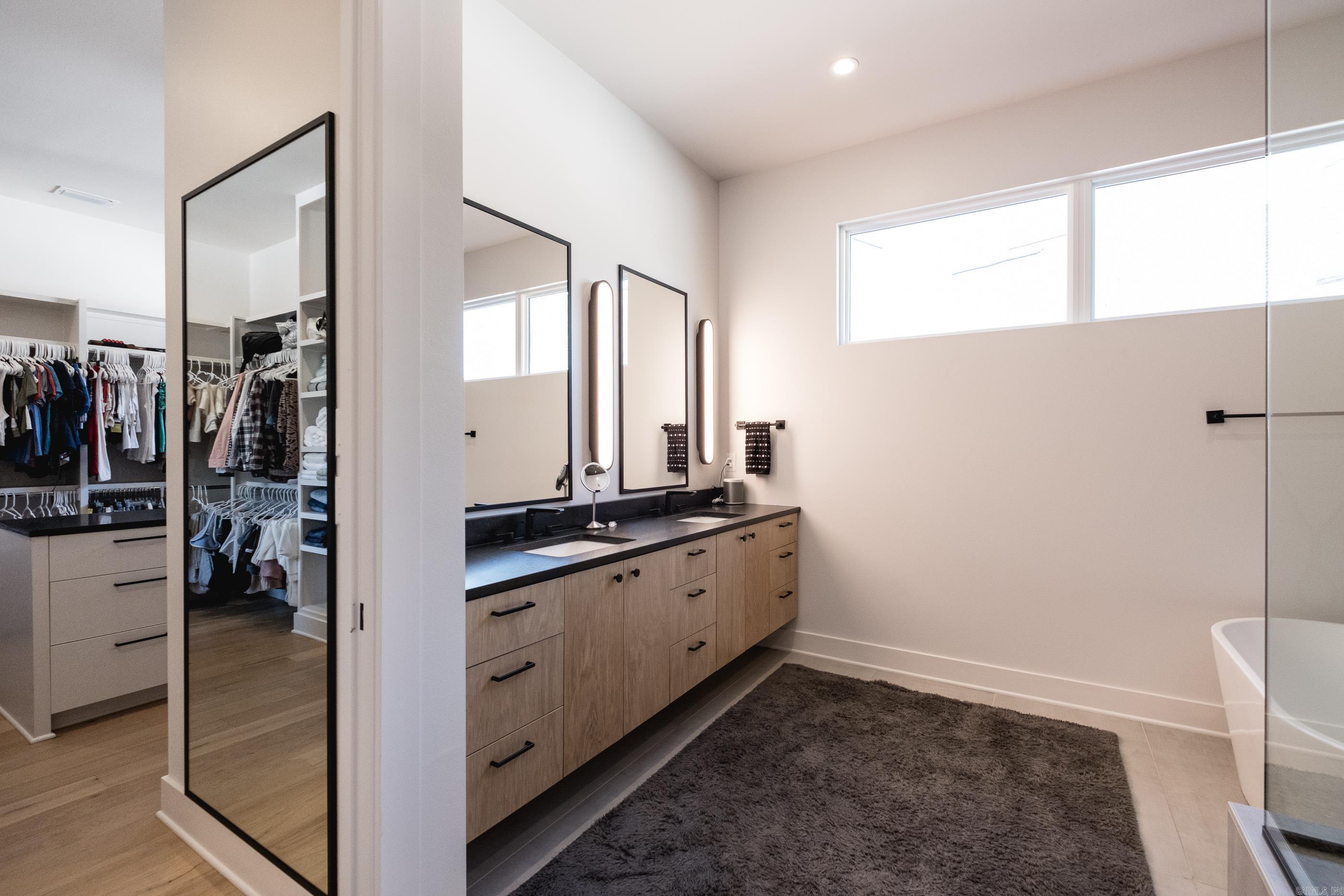 CHENAL VALLEY ABINGTON COURT - Residential