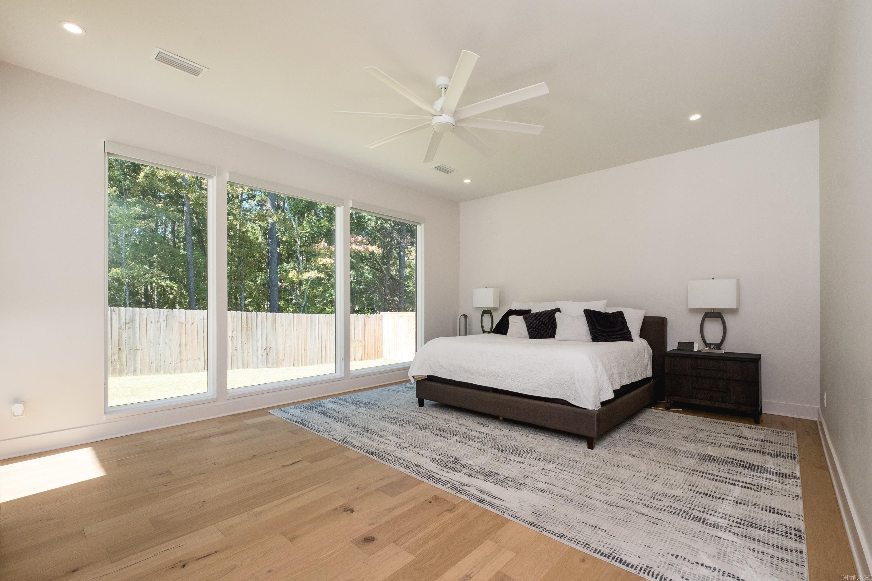 CHENAL VALLEY ABINGTON COURT - Residential