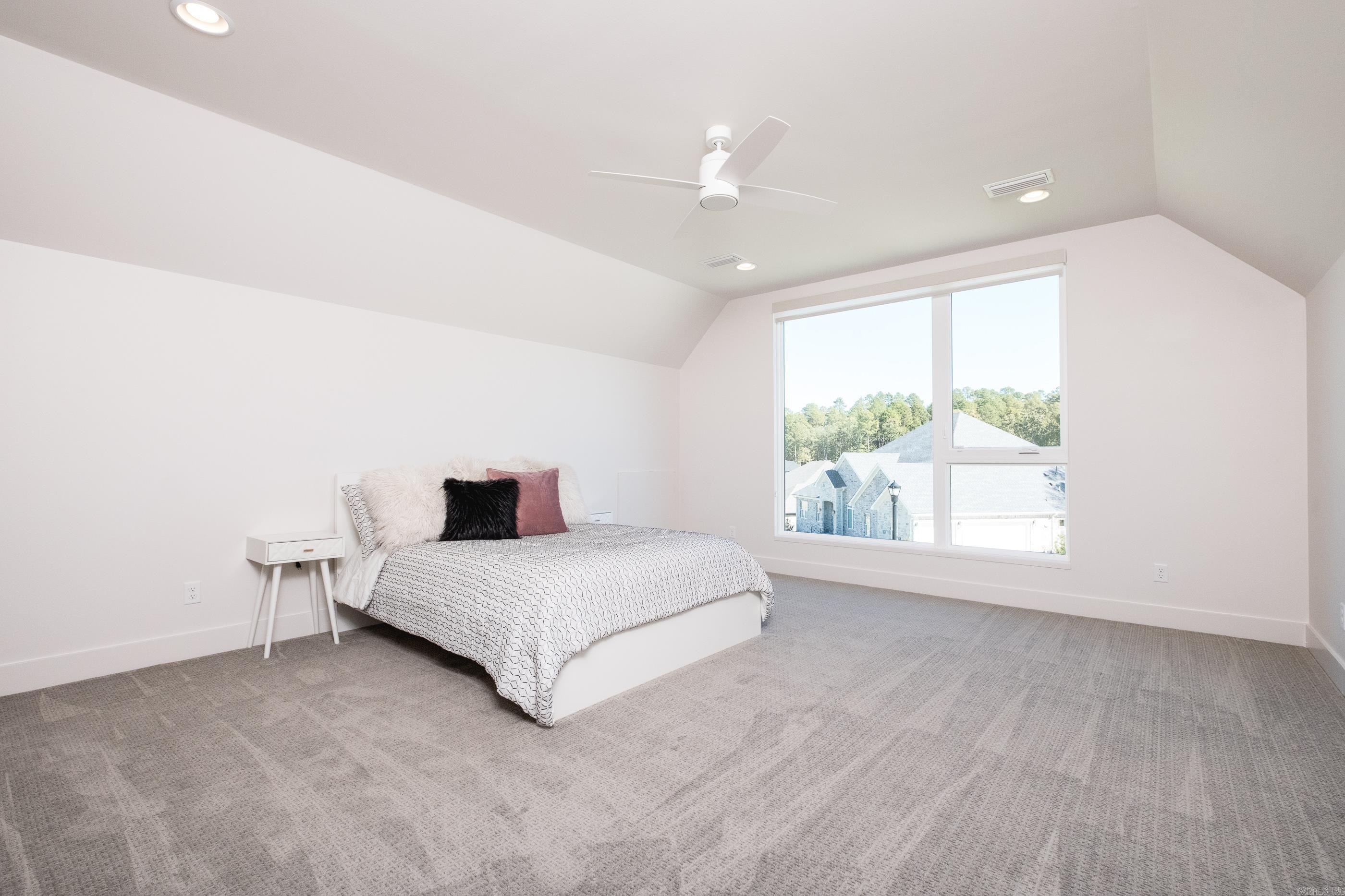 CHENAL VALLEY ABINGTON COURT - Residential