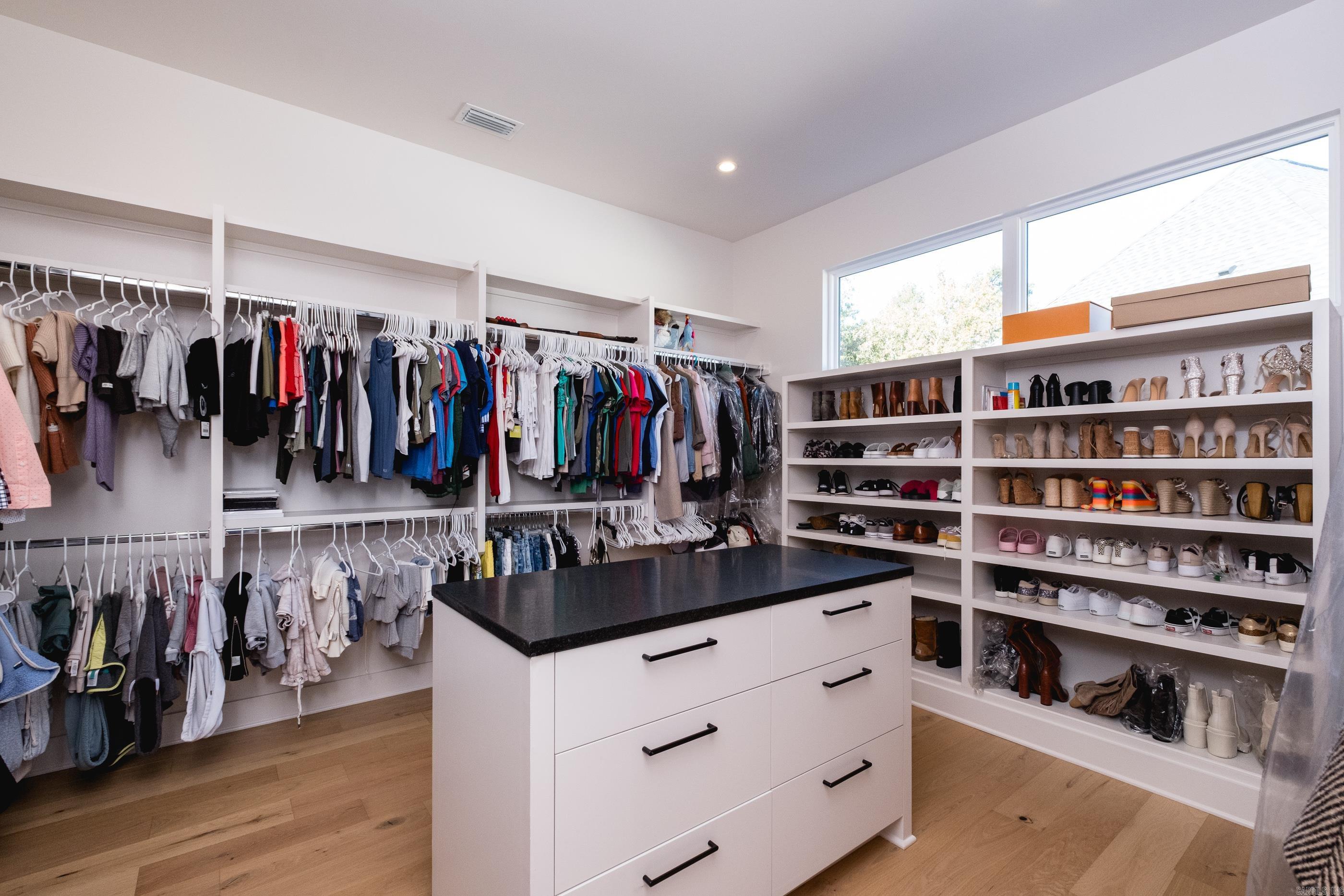 CHENAL VALLEY ABINGTON COURT - Residential