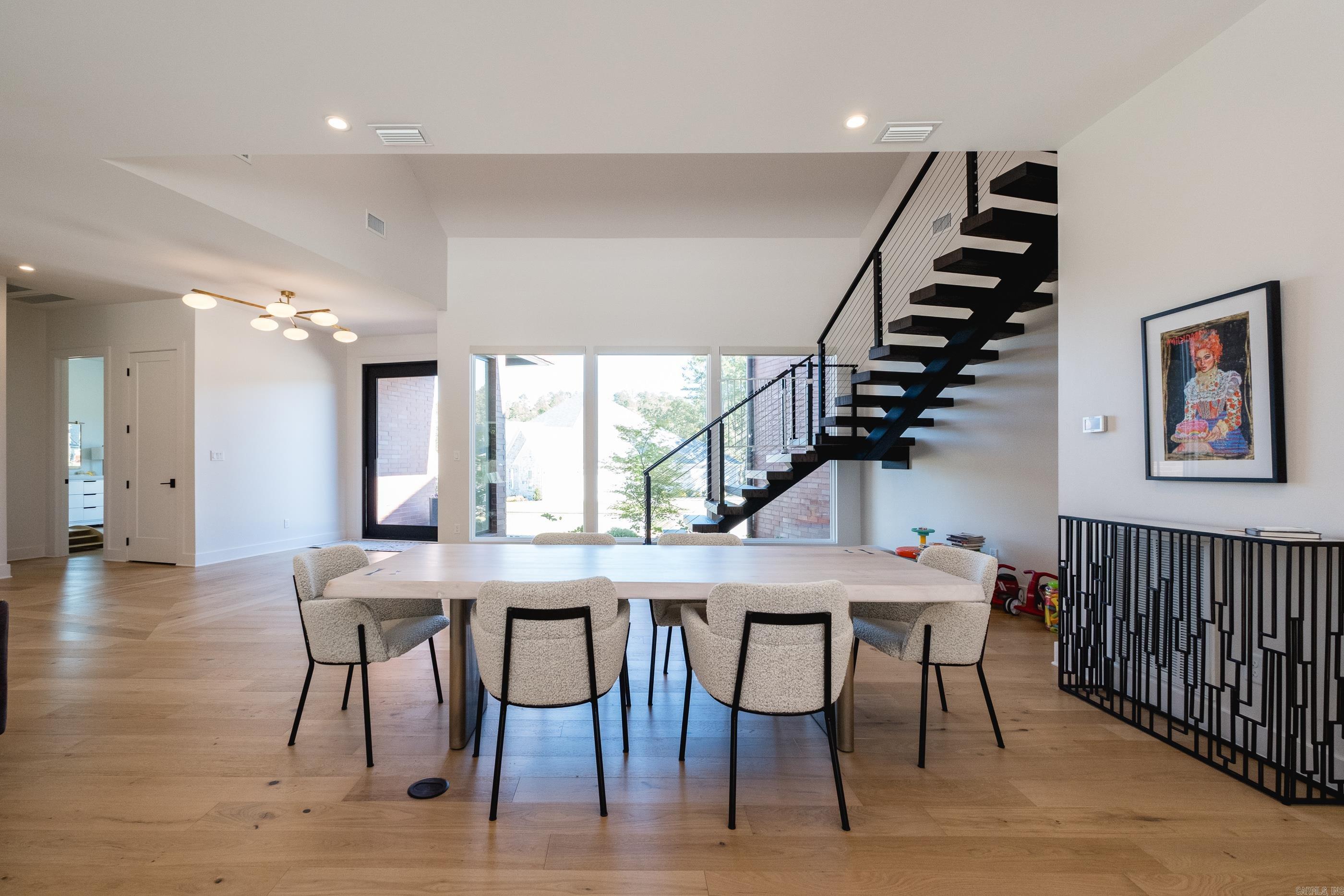 CHENAL VALLEY ABINGTON COURT - Residential