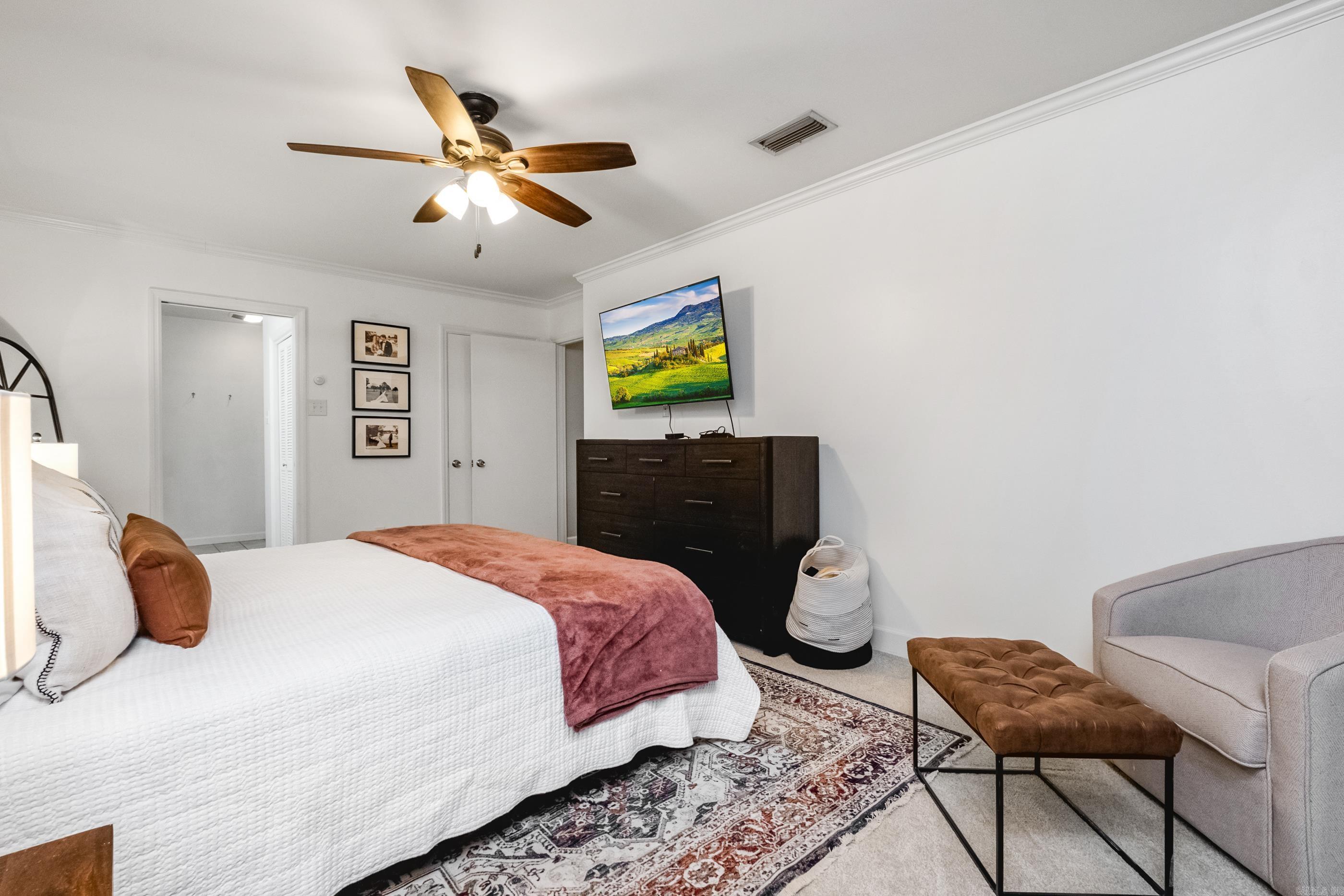 LEAWOOD HEIGHTS - Residential