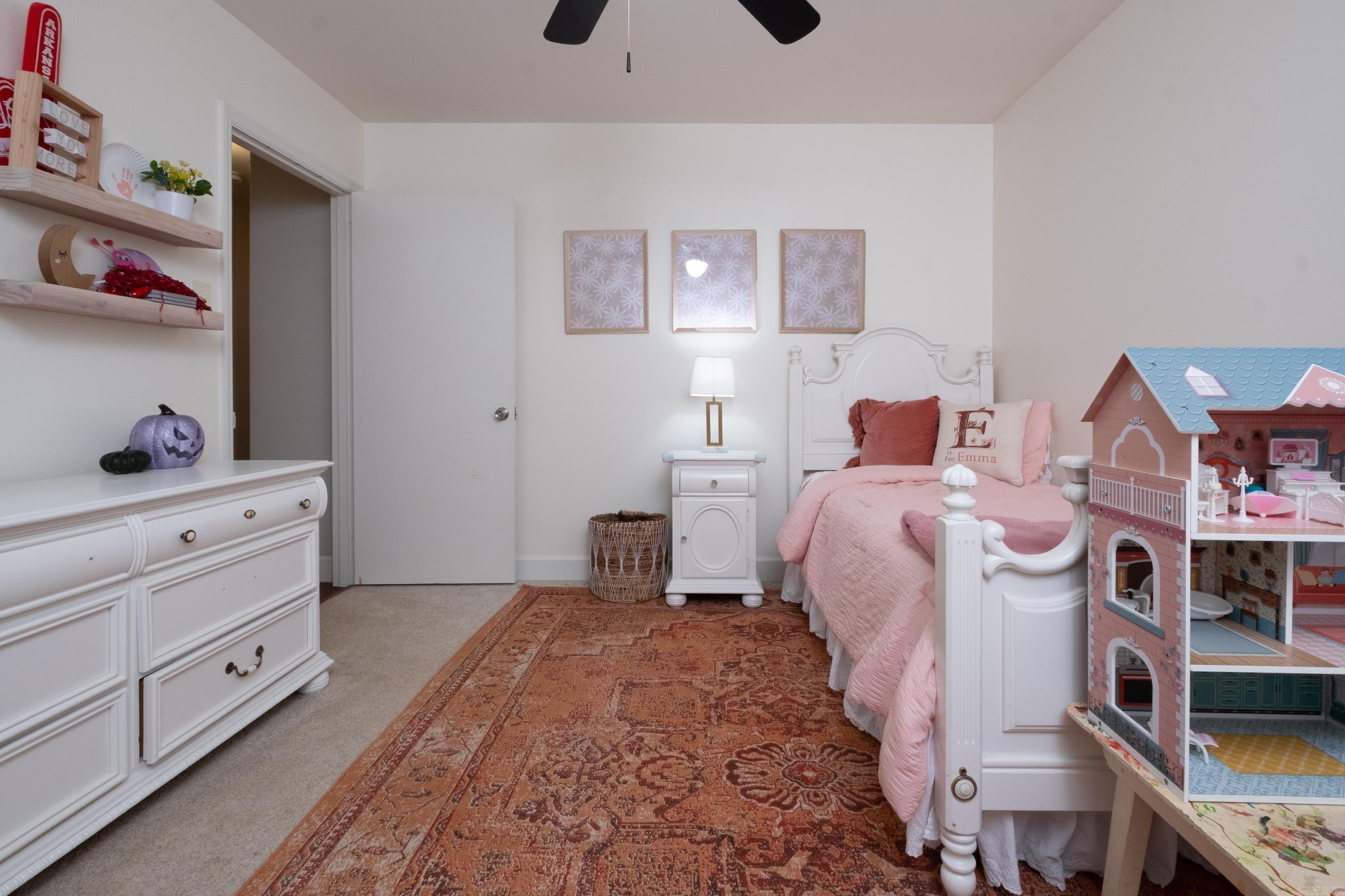 LEAWOOD HEIGHTS - Residential