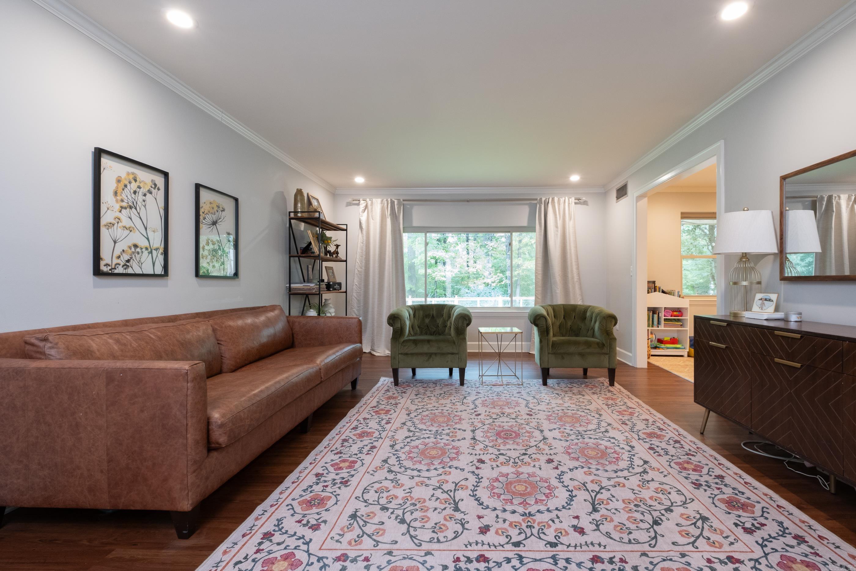 LEAWOOD HEIGHTS - Residential