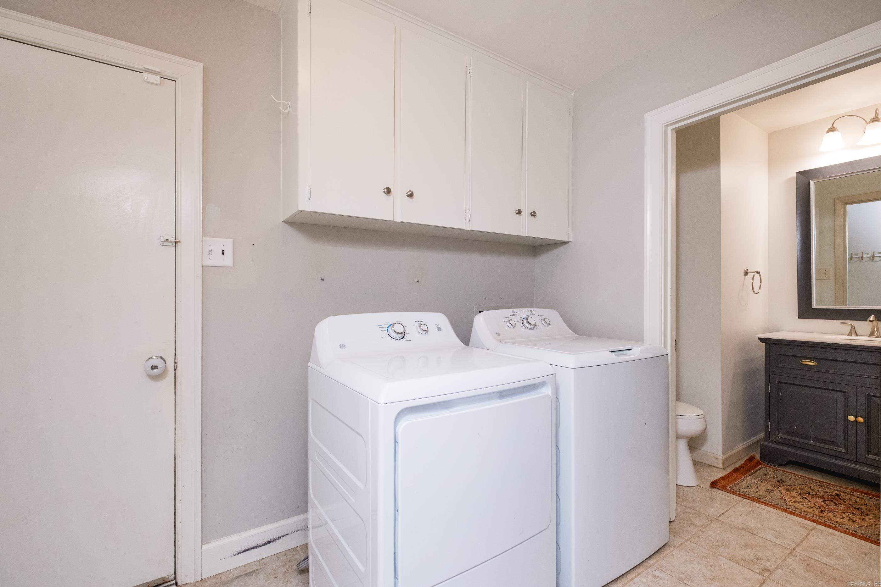 LEAWOOD HEIGHTS - Residential