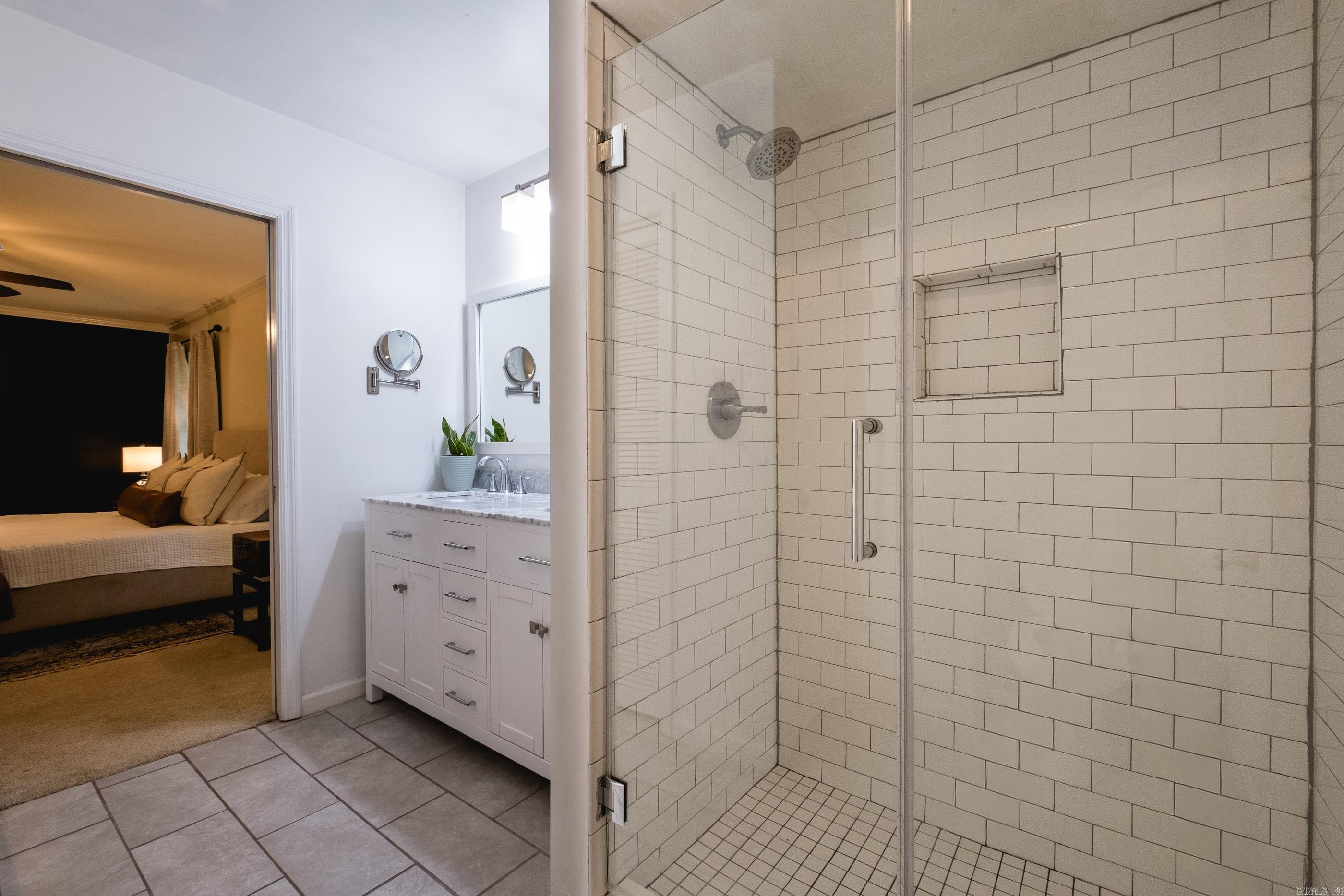 LEAWOOD HEIGHTS - Residential