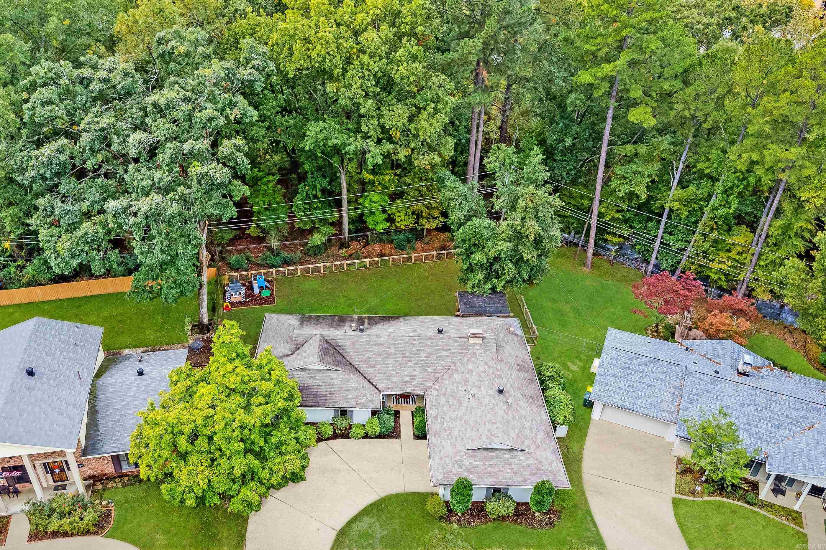 LEAWOOD HEIGHTS - Residential