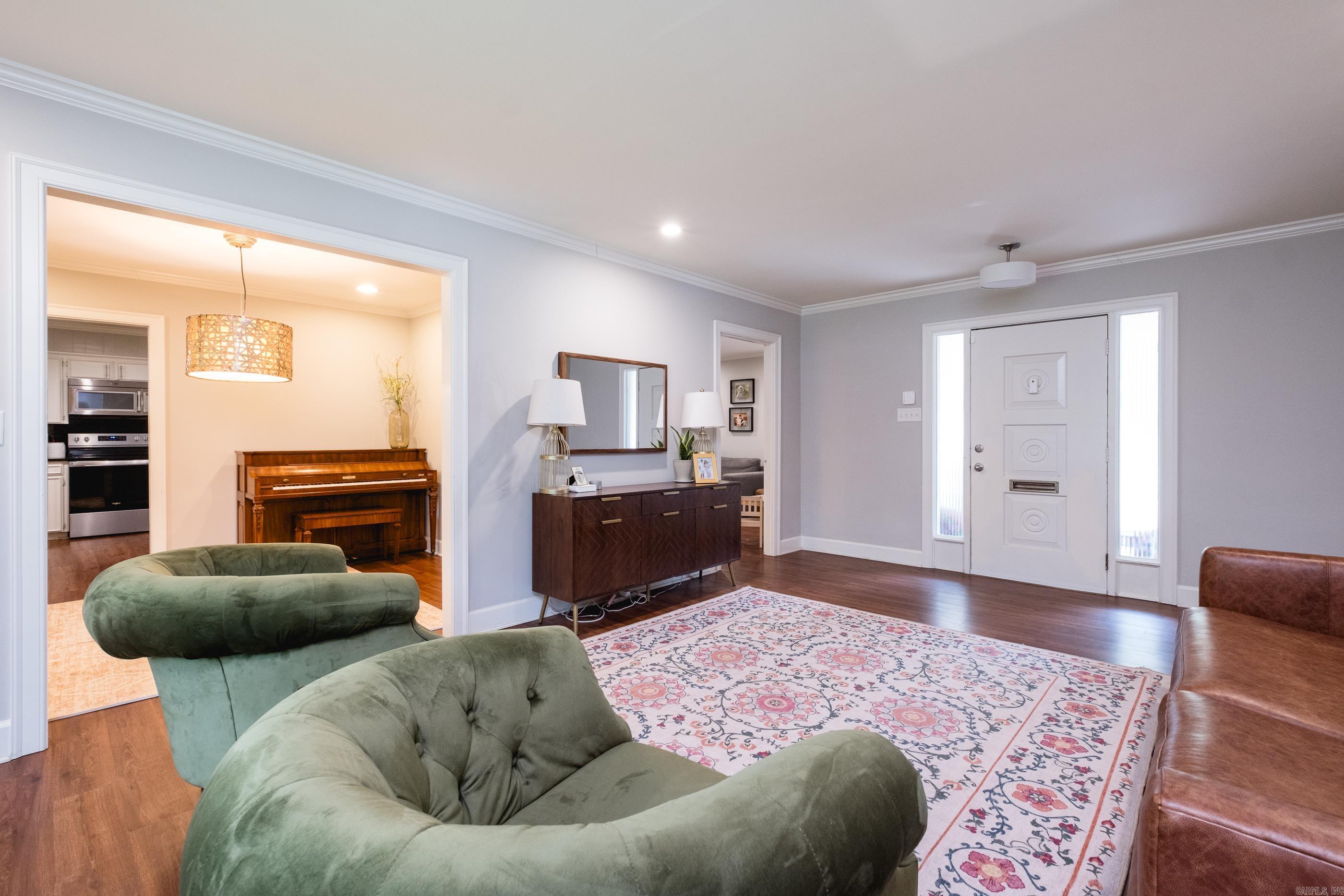 LEAWOOD HEIGHTS - Residential