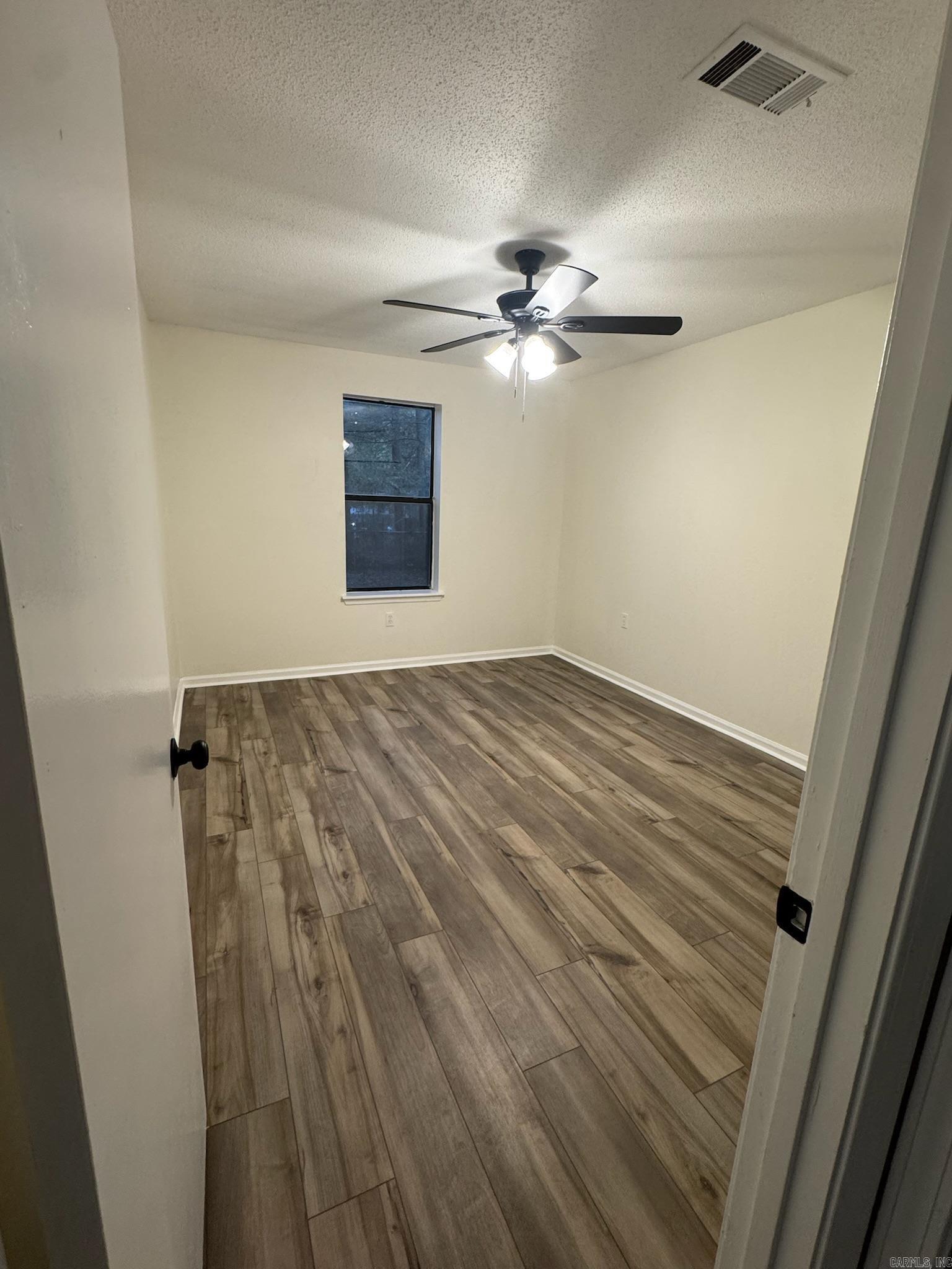 SINGLETON RIDGE - Residential