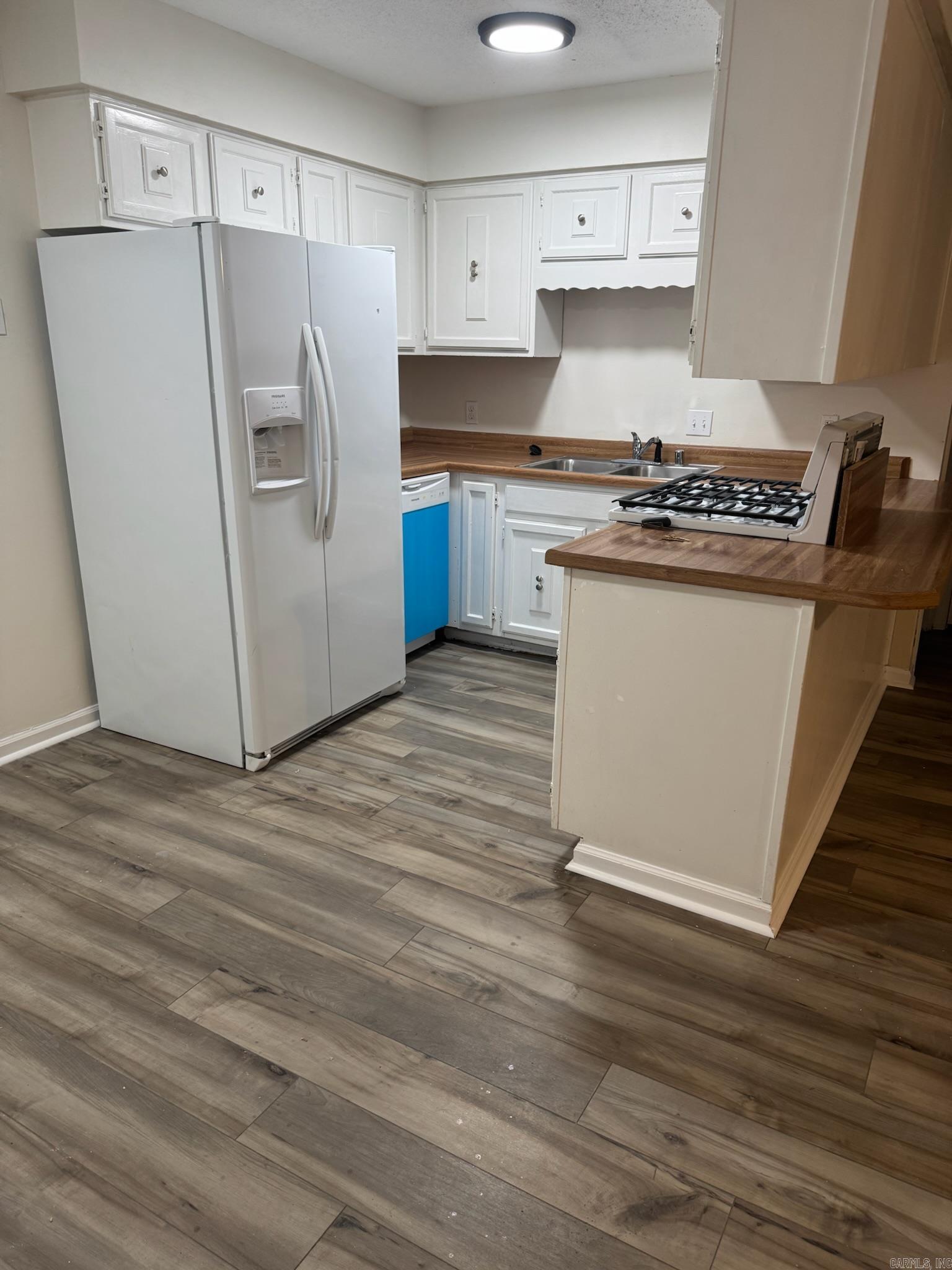 SINGLETON RIDGE - Residential