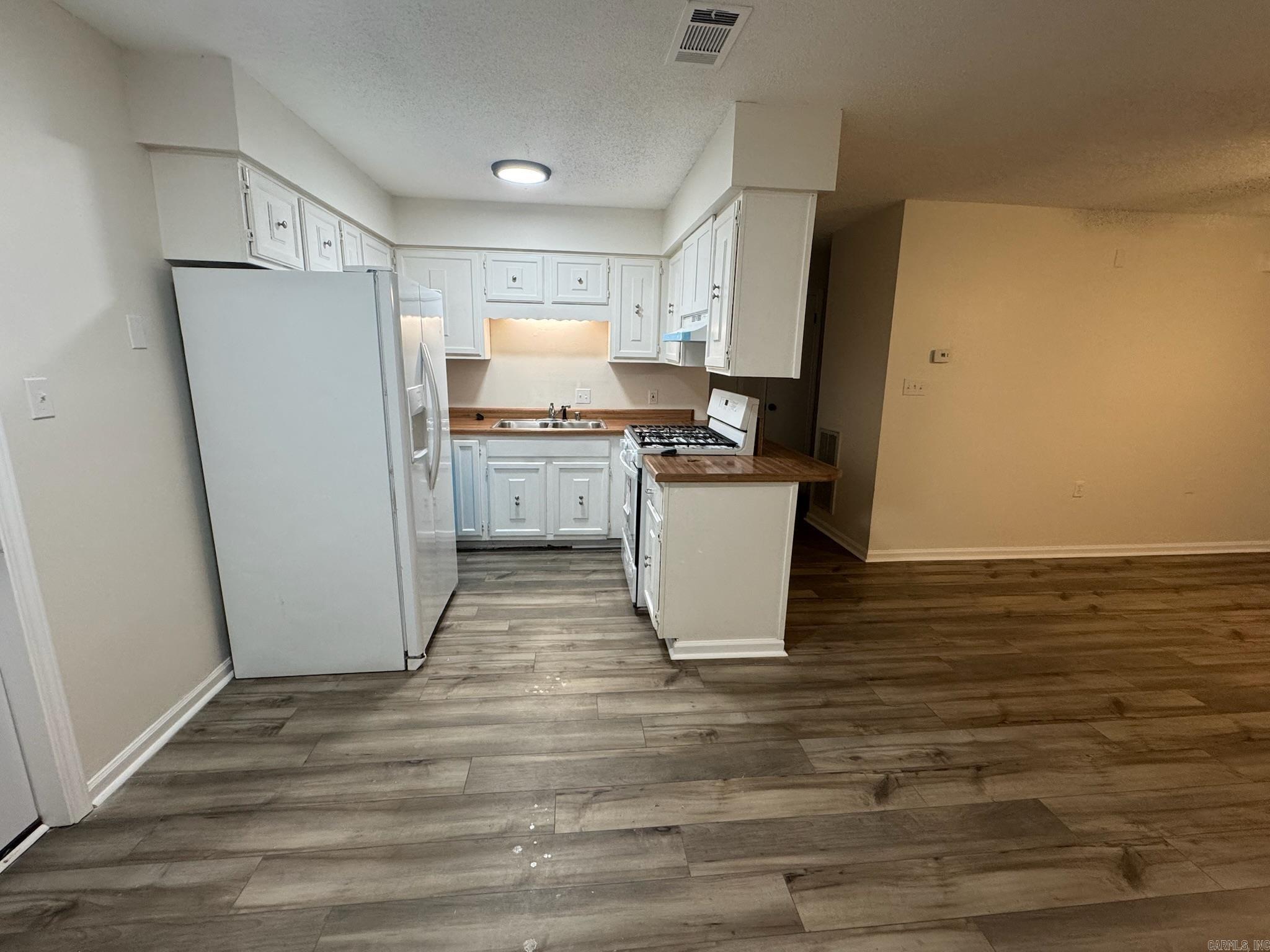 SINGLETON RIDGE - Residential