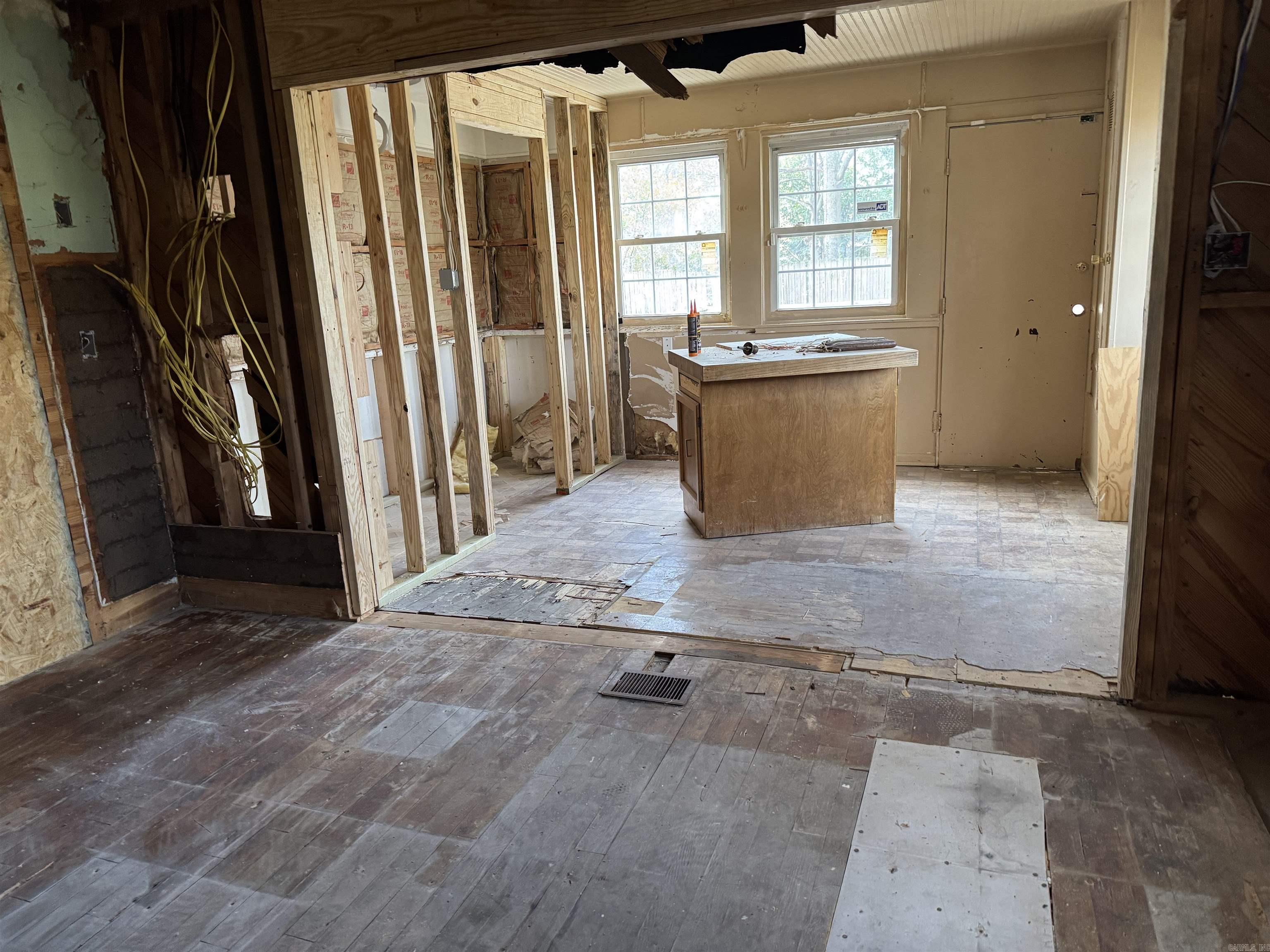 CITY OF LR L12 - Residential