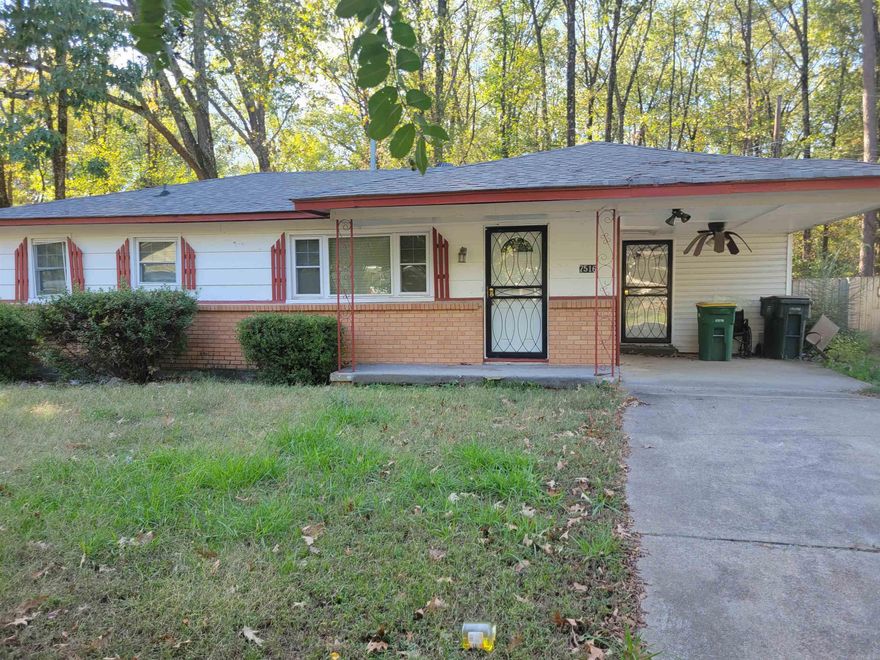 Great Property in Southwest, Updated Kitchen & Bathroom, It's a Must See.