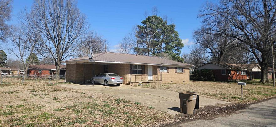 REAL ESTATE AUCTION - 24 INCOME PRODUCING HOME RENTALS IN WYNNE, AR - FRI. MAY 2, 10AM - ATTENTION Investors and homebuyers! Join us for this live real estate auction being held at the Fire Station in Wynne, AR (1111 Falls Blvd N, Wynne, AR 72396) on Friday, May 2nd at 10am. Here's your chance to purchase turnkey, income producing homes. For a list of all twenty-four properties or additional details contact the listing agent. Rent rolls are available upon request.  230 Evelyn Ave, Wynne, AR • 3BR/2BA • 1336 sq ft • Year built: 1971 • Roof: Metal • HVAC: 2017 • Monthly rent being collected: $750 • Rental contract: 1/27/24 - MONTHLY   TERMS FOR THE REAL ESTATE AUCTION:  • Must Have Proof of Availability of Funds to Register. • 10% Buyer's Premium added to bidder’s final purchase price. • Closing in 30 Days. • Sold AS IS, WHERE IS. • No Contingencies. • No Exceptions Will Be Made. • Earnest Money in The Amount of 10% - Preferably in the Form of a Cashier’s Check - Payable to Thomas Blackmon Realty - Due Day of the Auction. • Announcements Made Day of the Sale Take Precedence Over Printed Material.