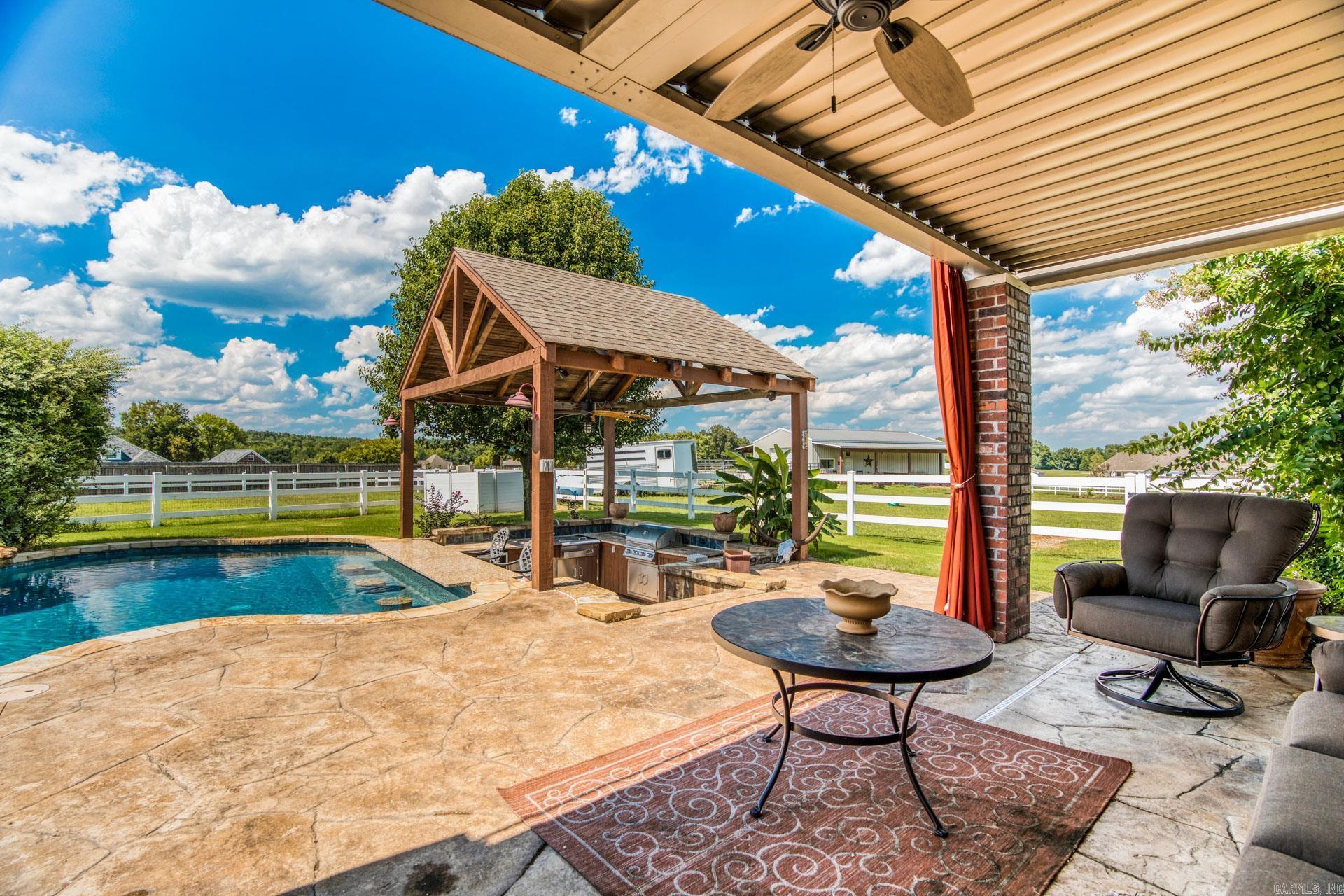 RIVER RANCH - Residential