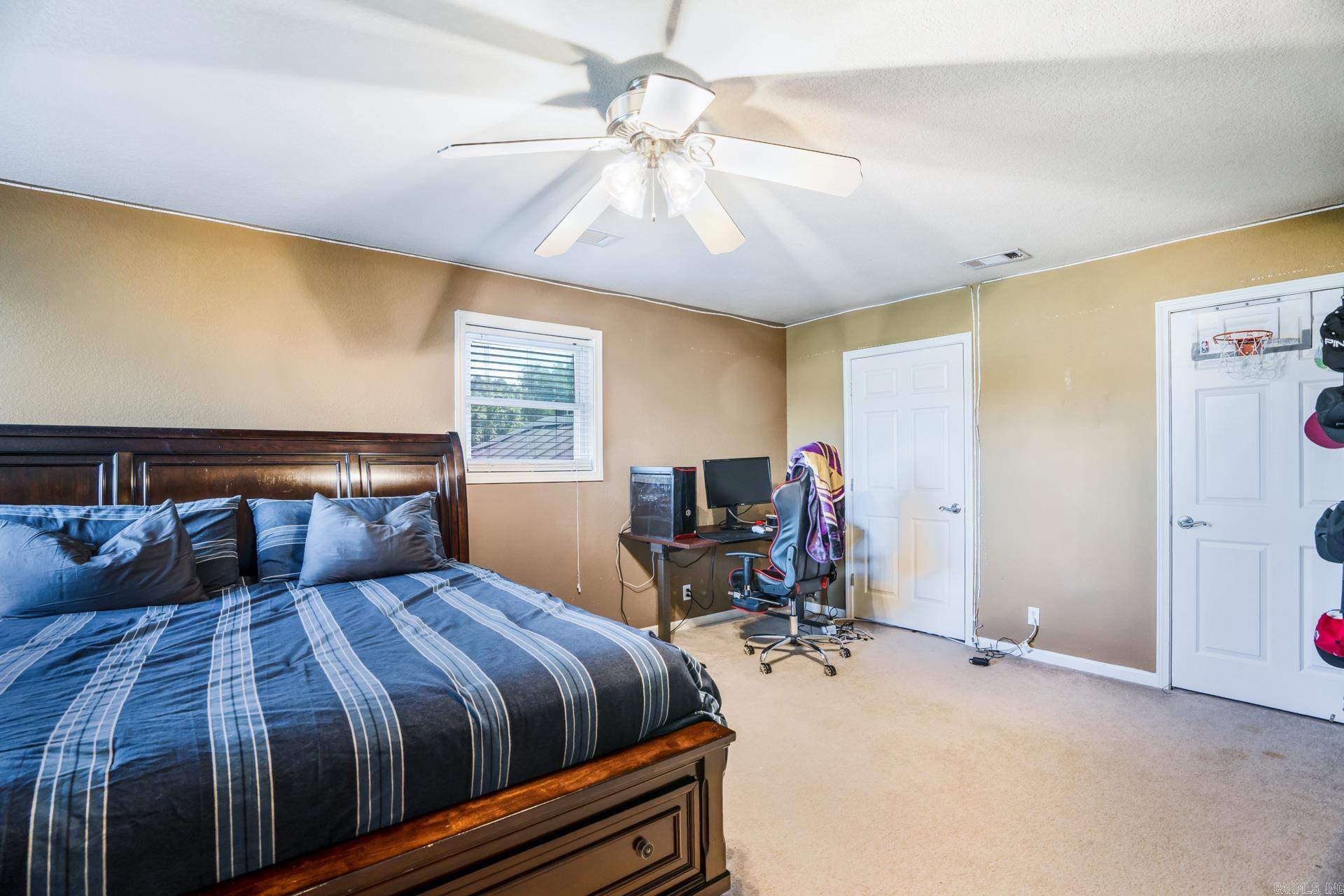 RIVER RANCH - Residential