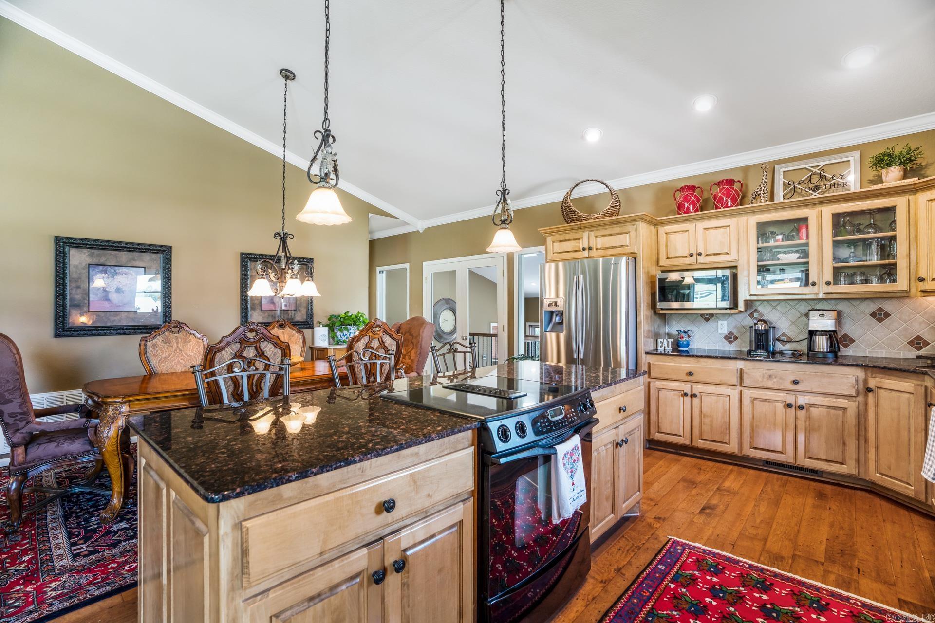 RIVER RANCH - Residential