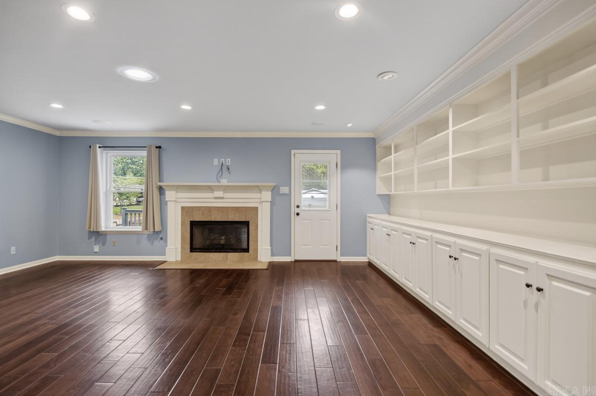 LAKEWOOD - Residential