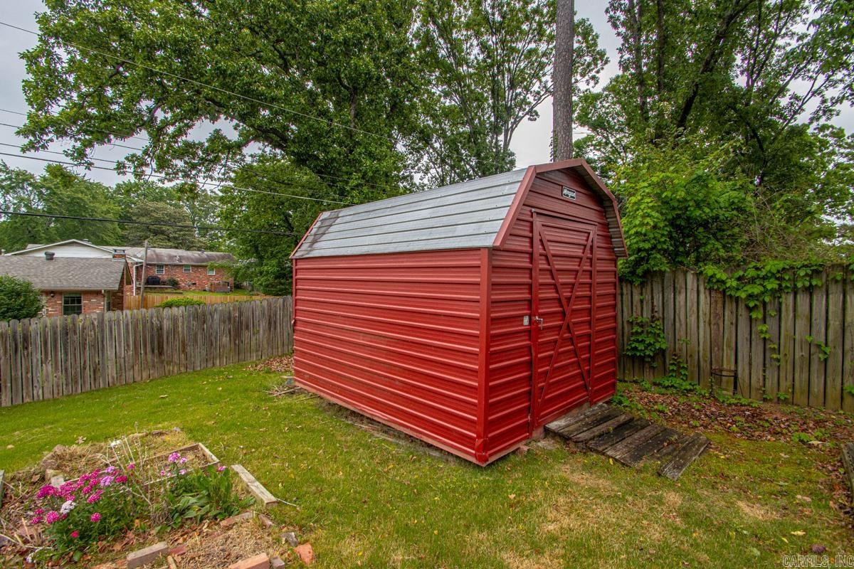 LAKEWOOD - Residential