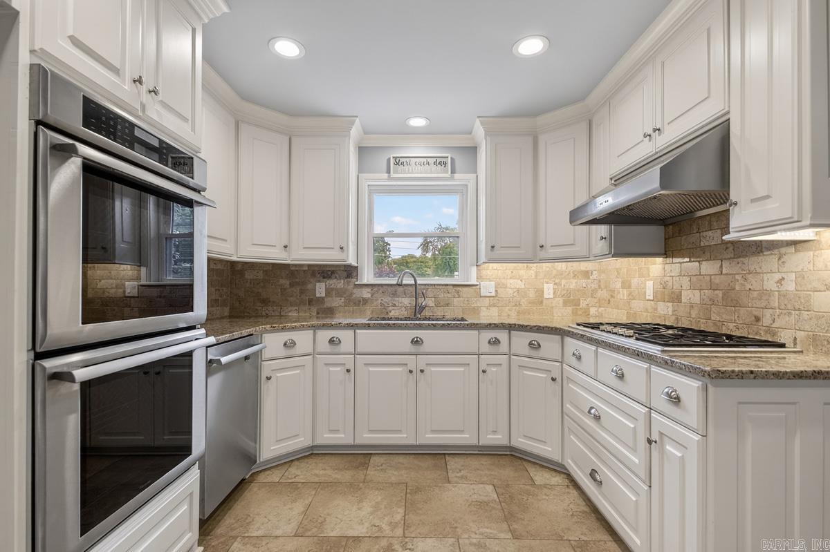 LAKEWOOD - Residential