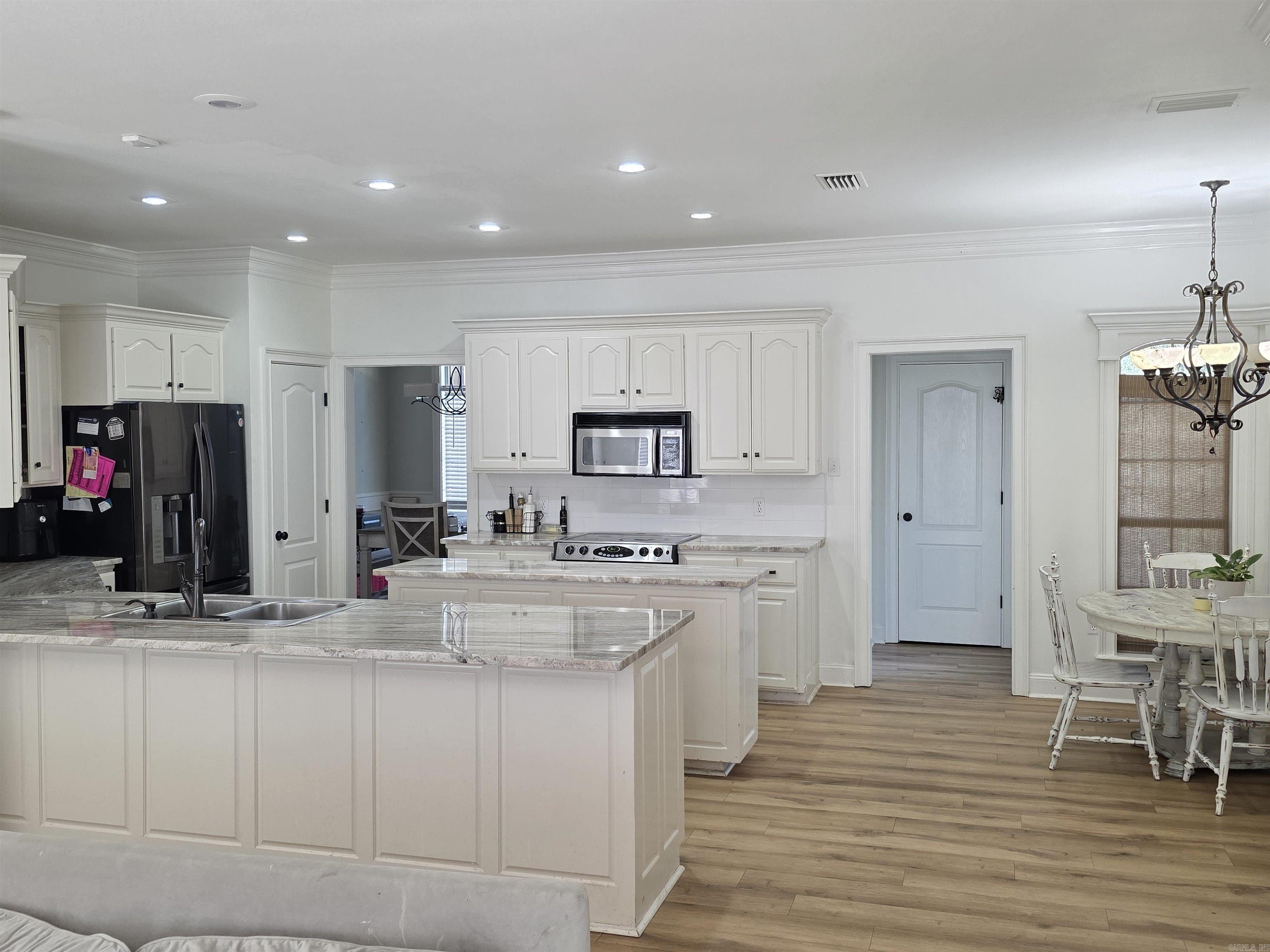 ST CHARLES PLACE - Residential