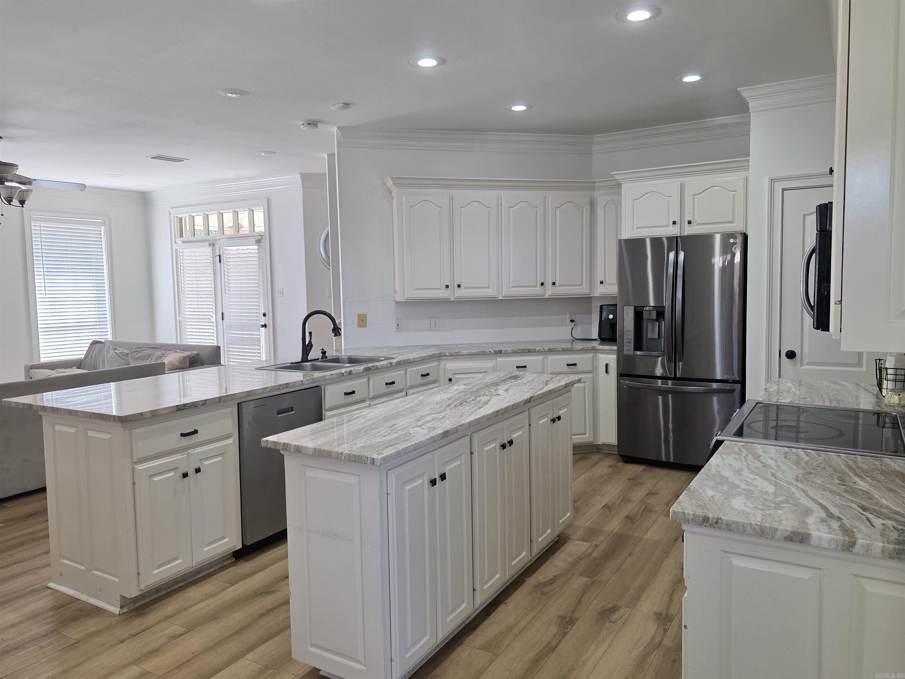 ST CHARLES PLACE - Residential