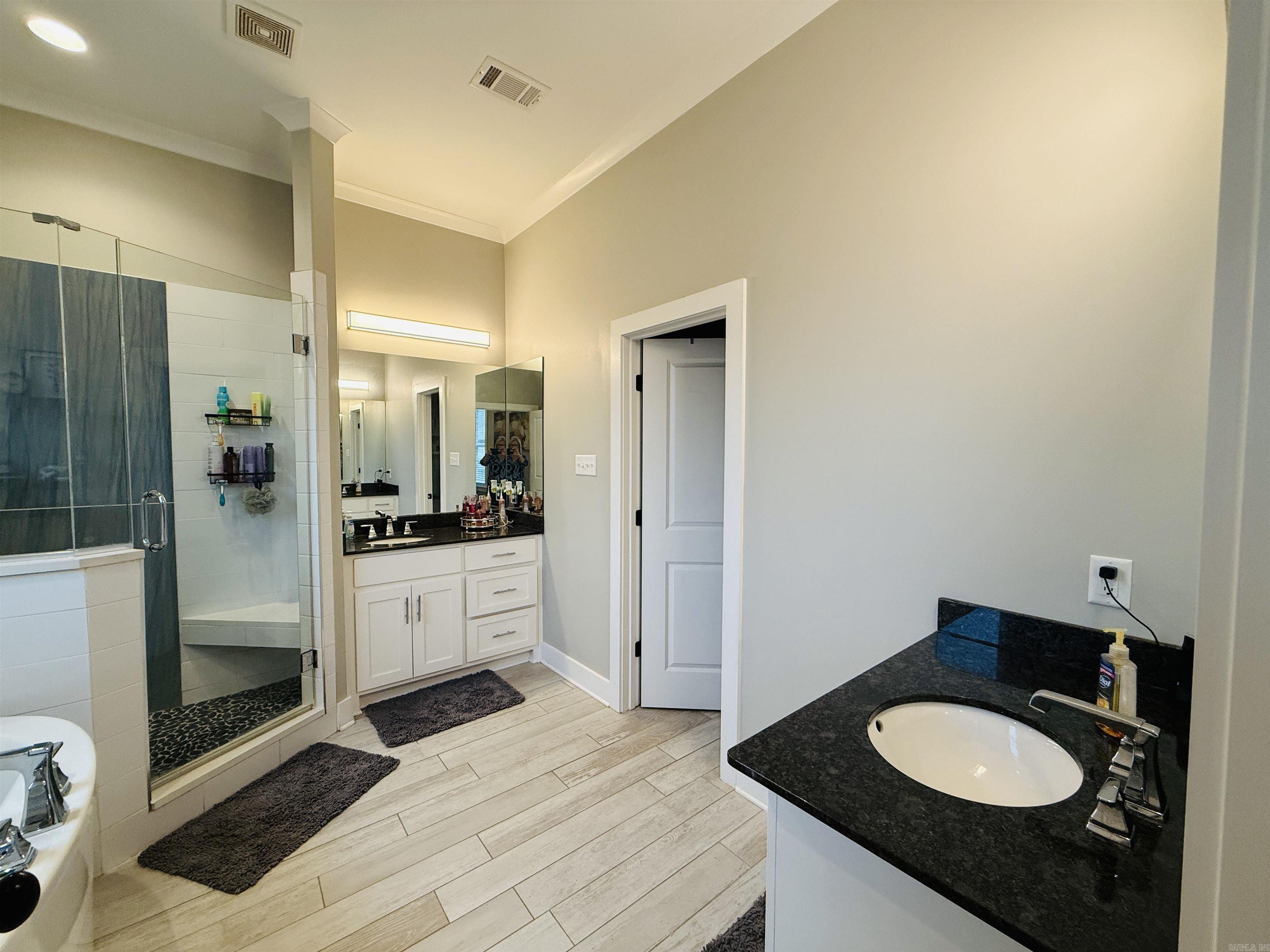 WILDWOOD PLACE - Residential