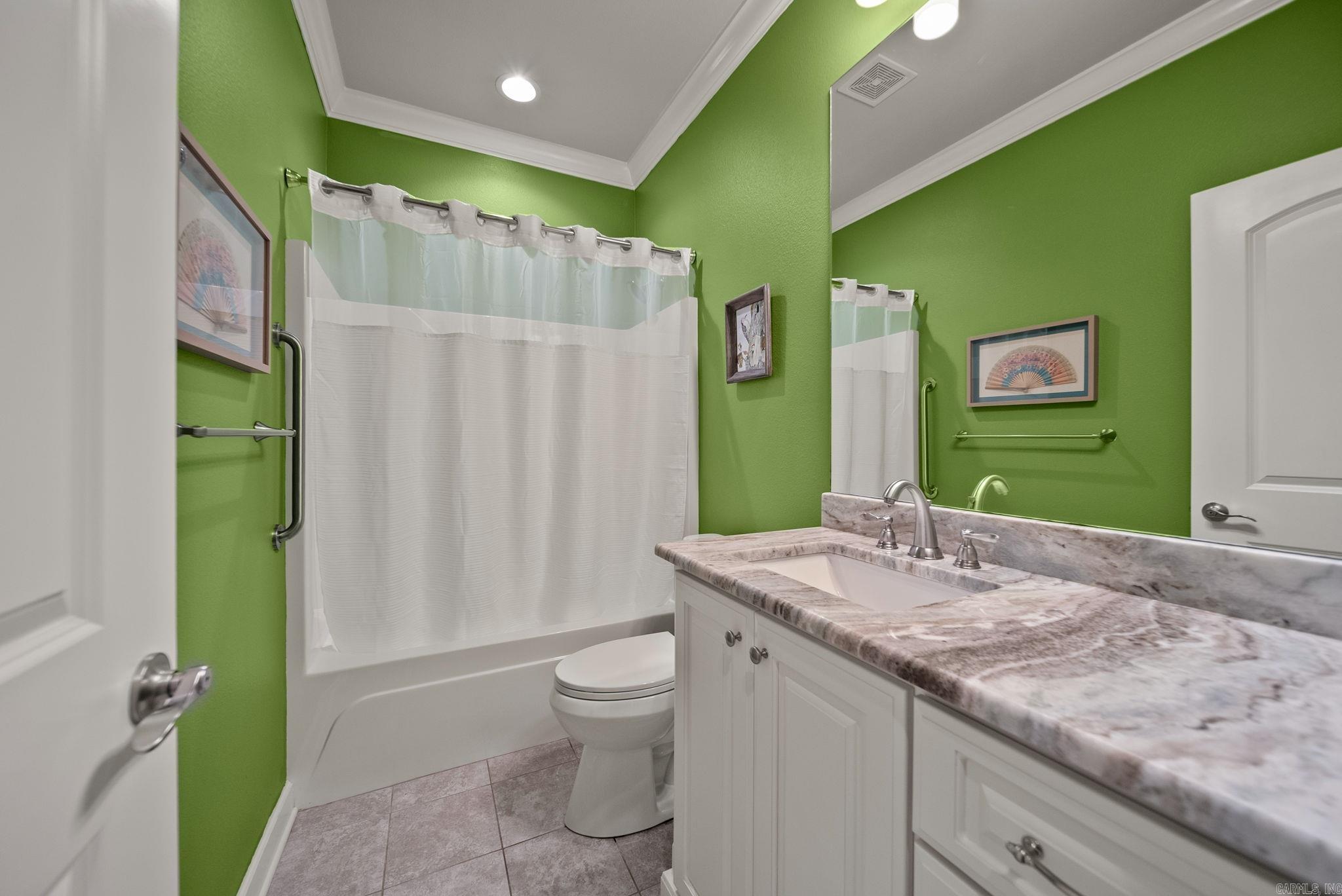 VILLAGES AT NEWBEDFORD - Residential