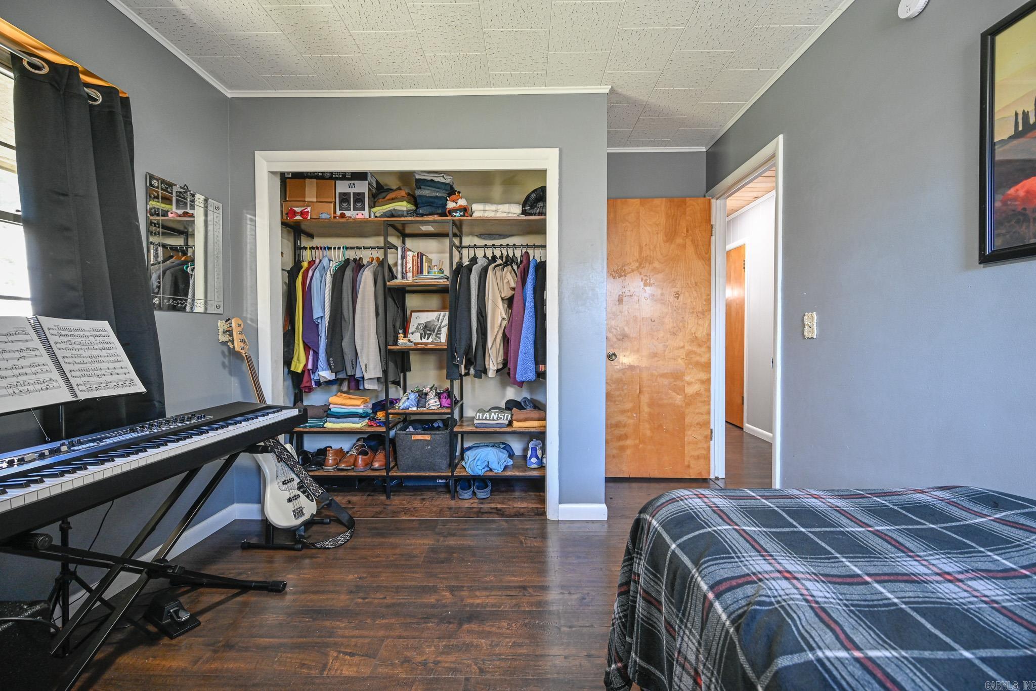 Riales - Residential