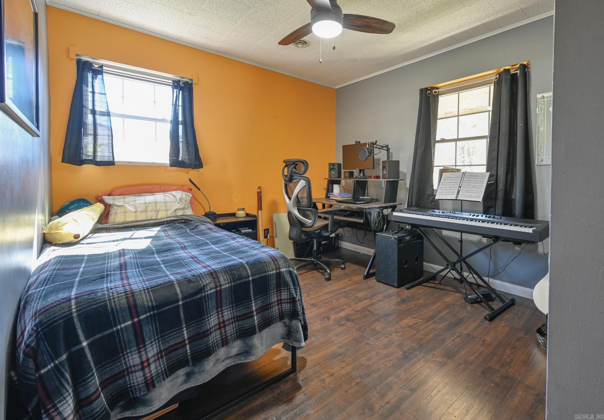 Riales - Residential