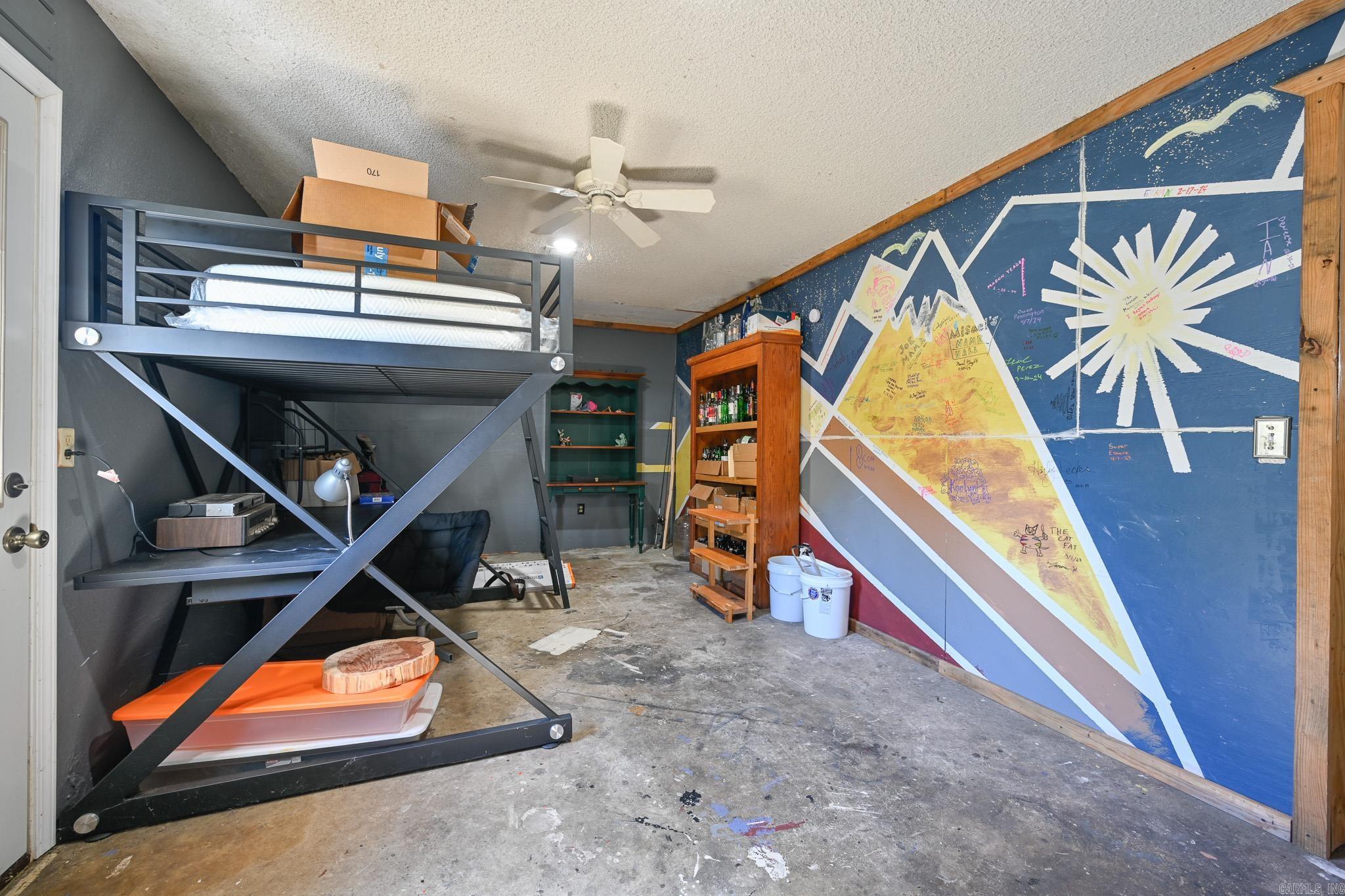 Riales - Residential