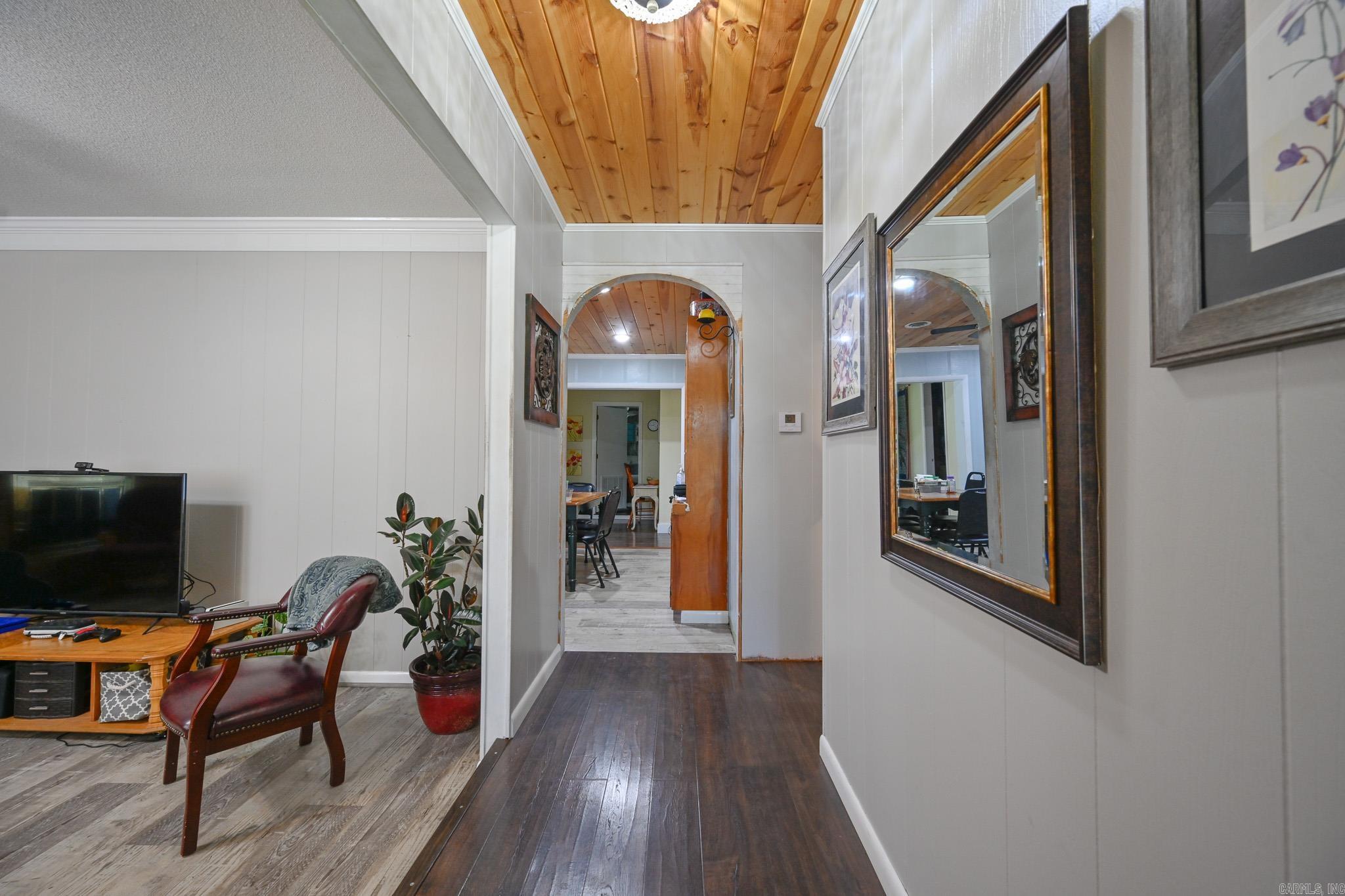 Riales - Residential