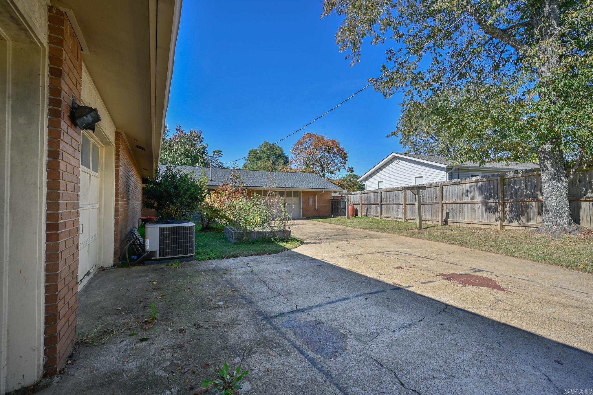 Riales - Residential