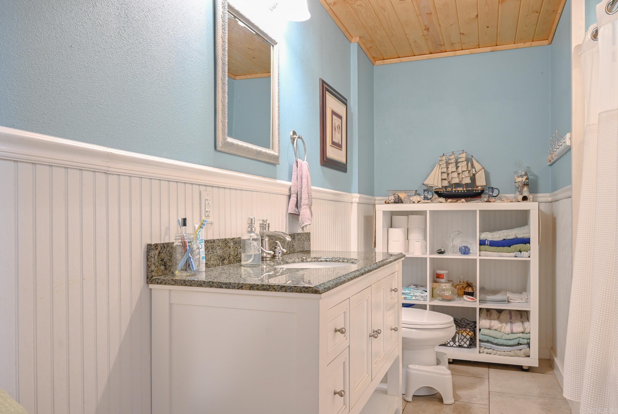 Riales - Residential